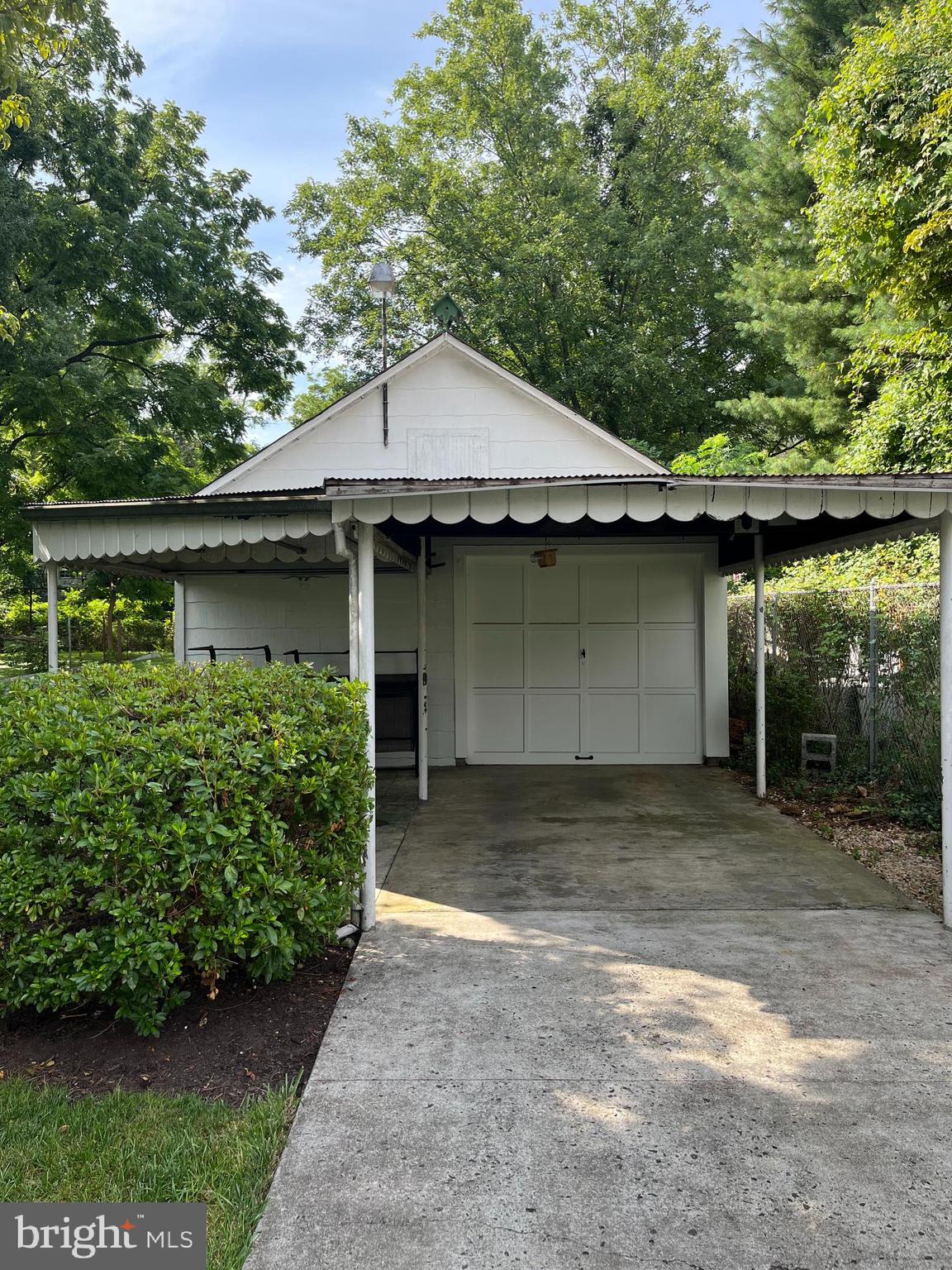 BRENTWOOD - Residential