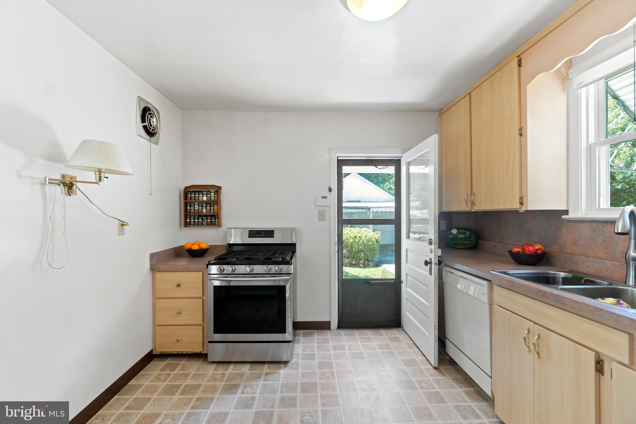 BRENTWOOD - Residential