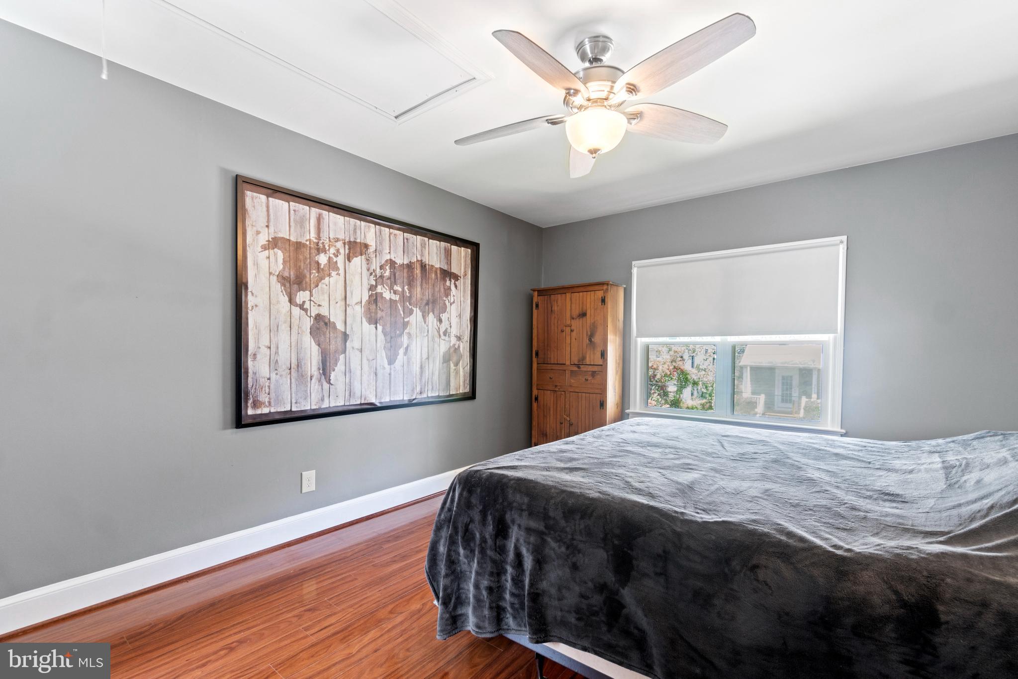 BRENTWOOD - Residential