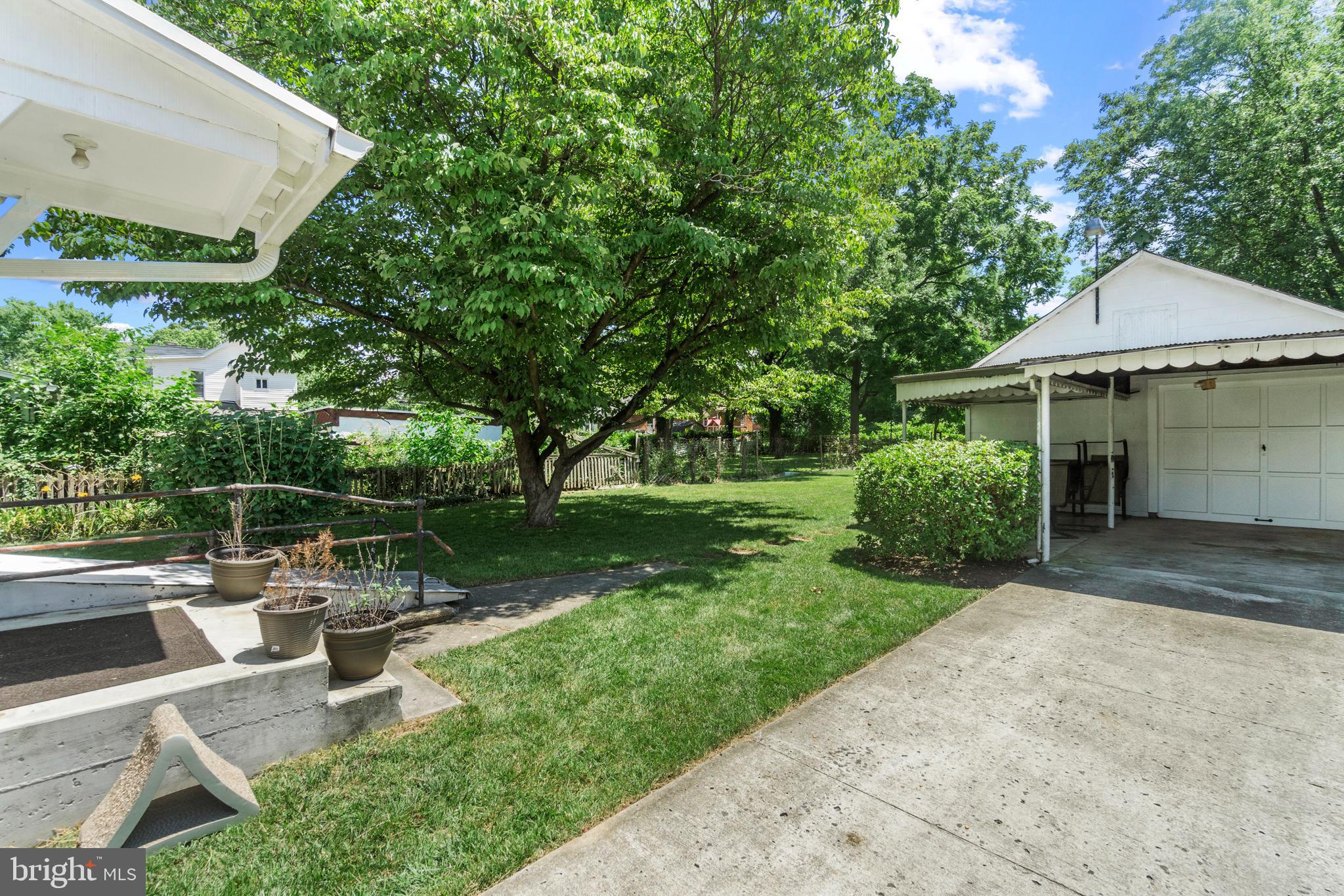 BRENTWOOD - Residential