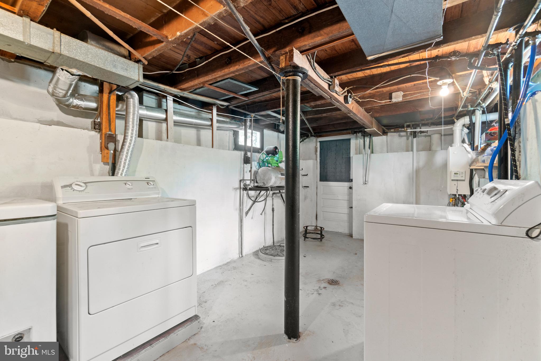 BRENTWOOD - Residential