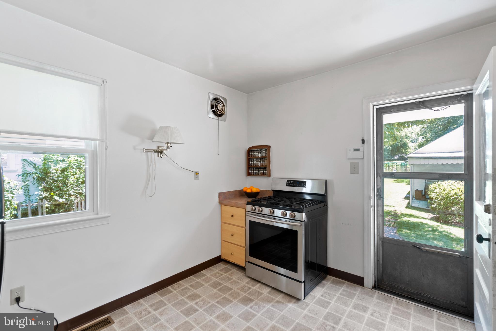 BRENTWOOD - Residential