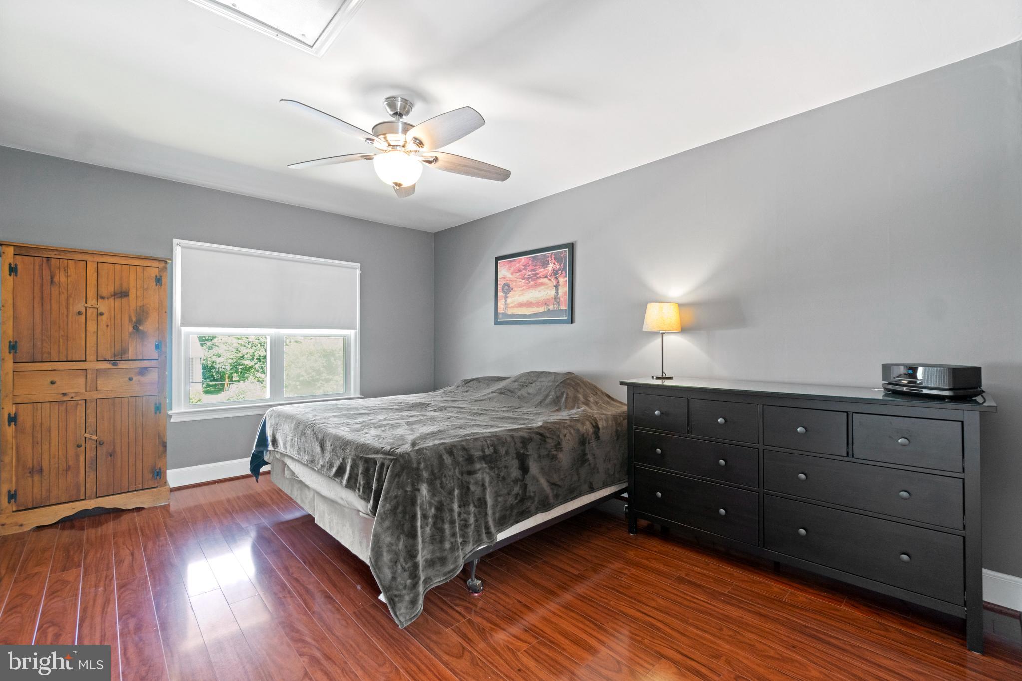 BRENTWOOD - Residential