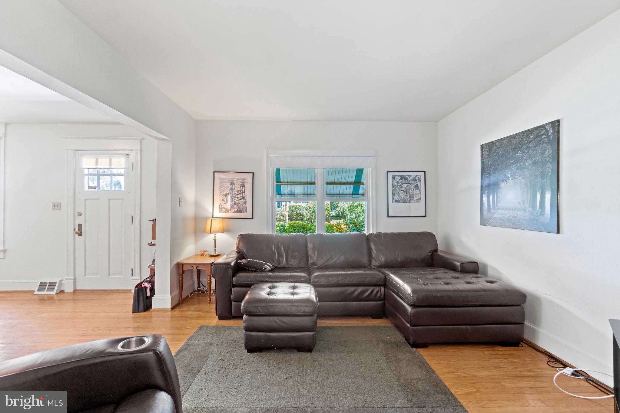 BRENTWOOD - Residential