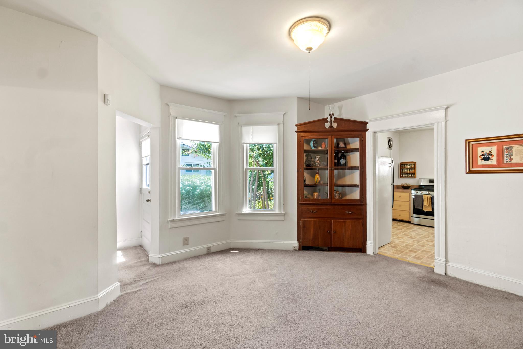 BRENTWOOD - Residential