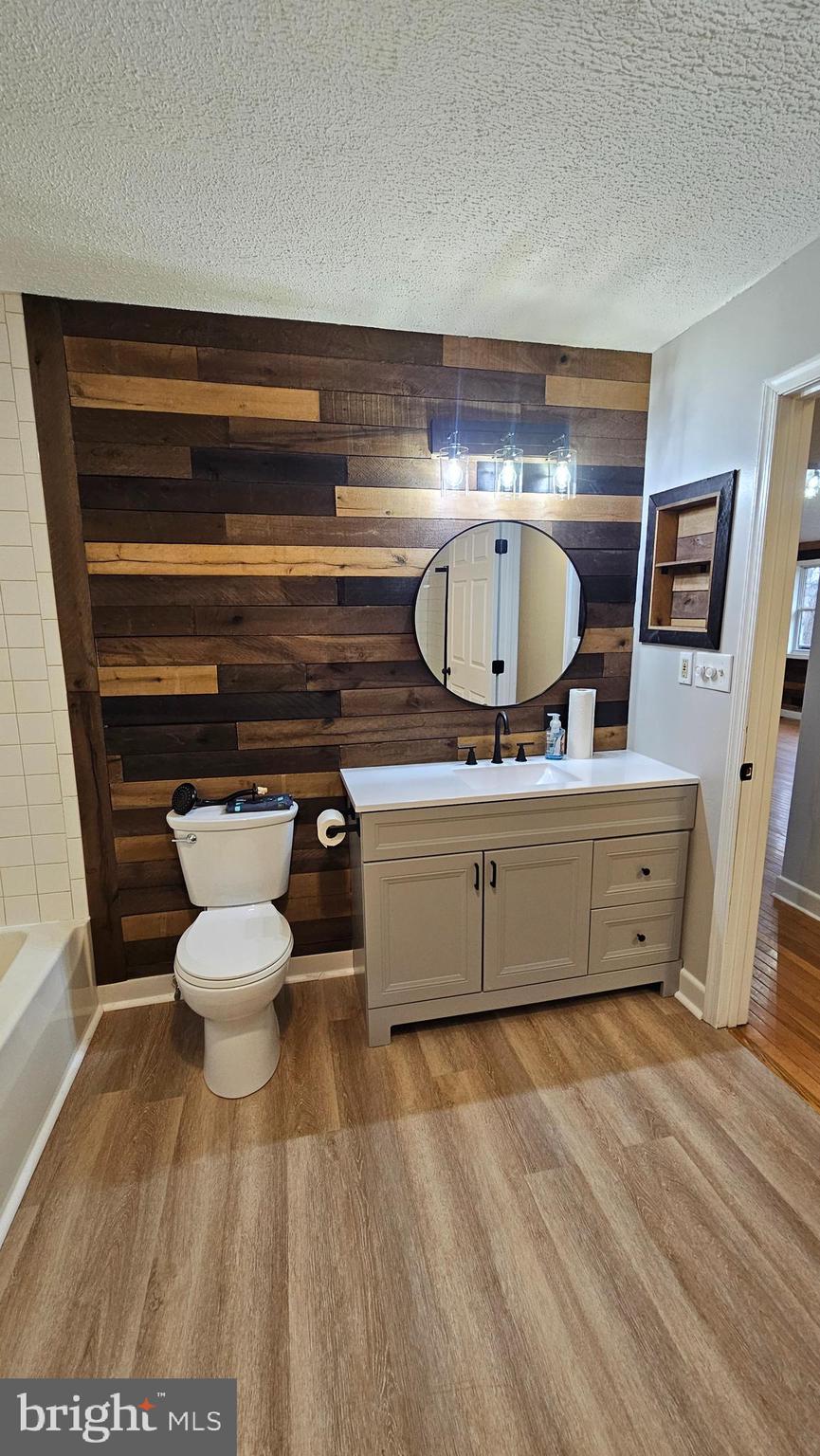 RIVER RIDGE - Residential