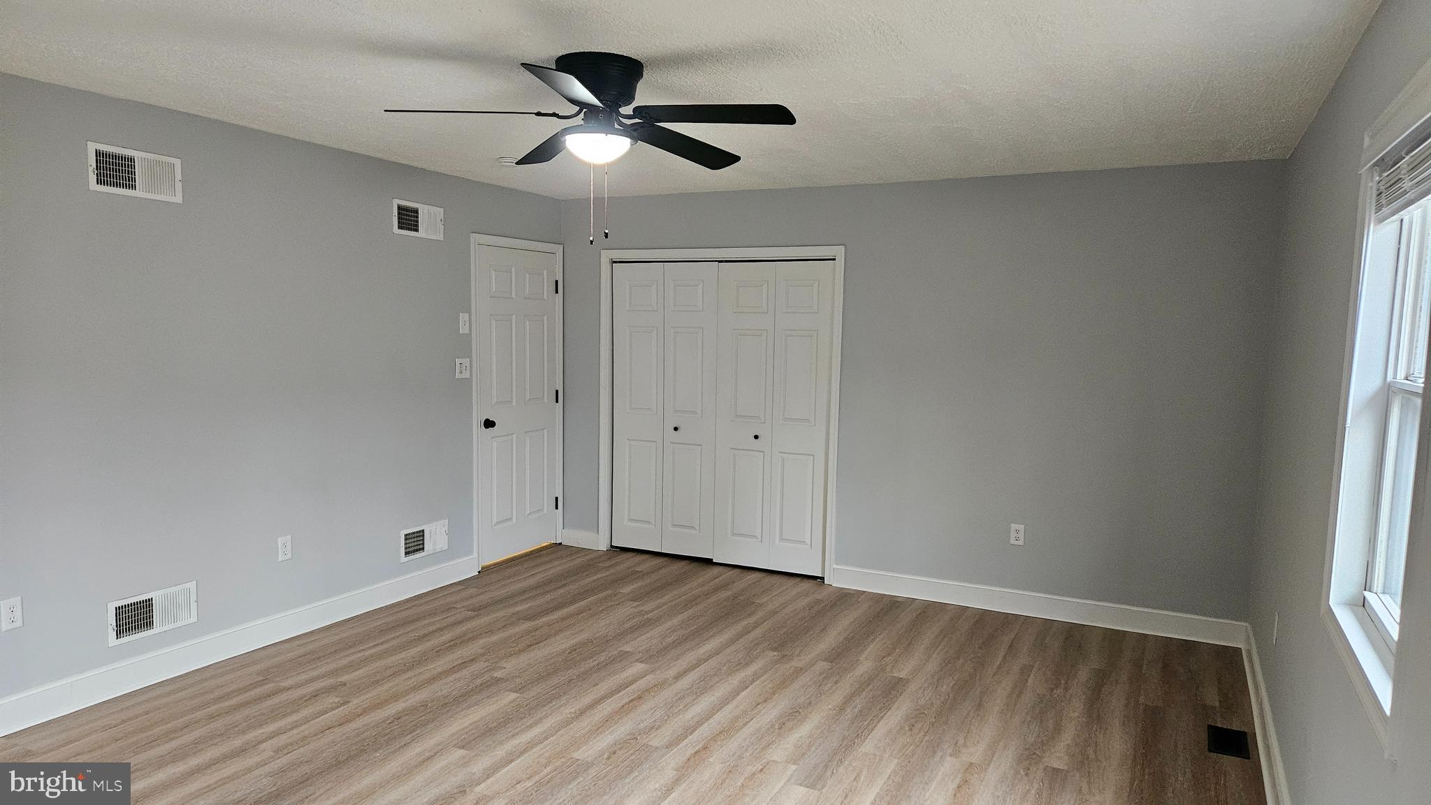 RIVER RIDGE - Residential