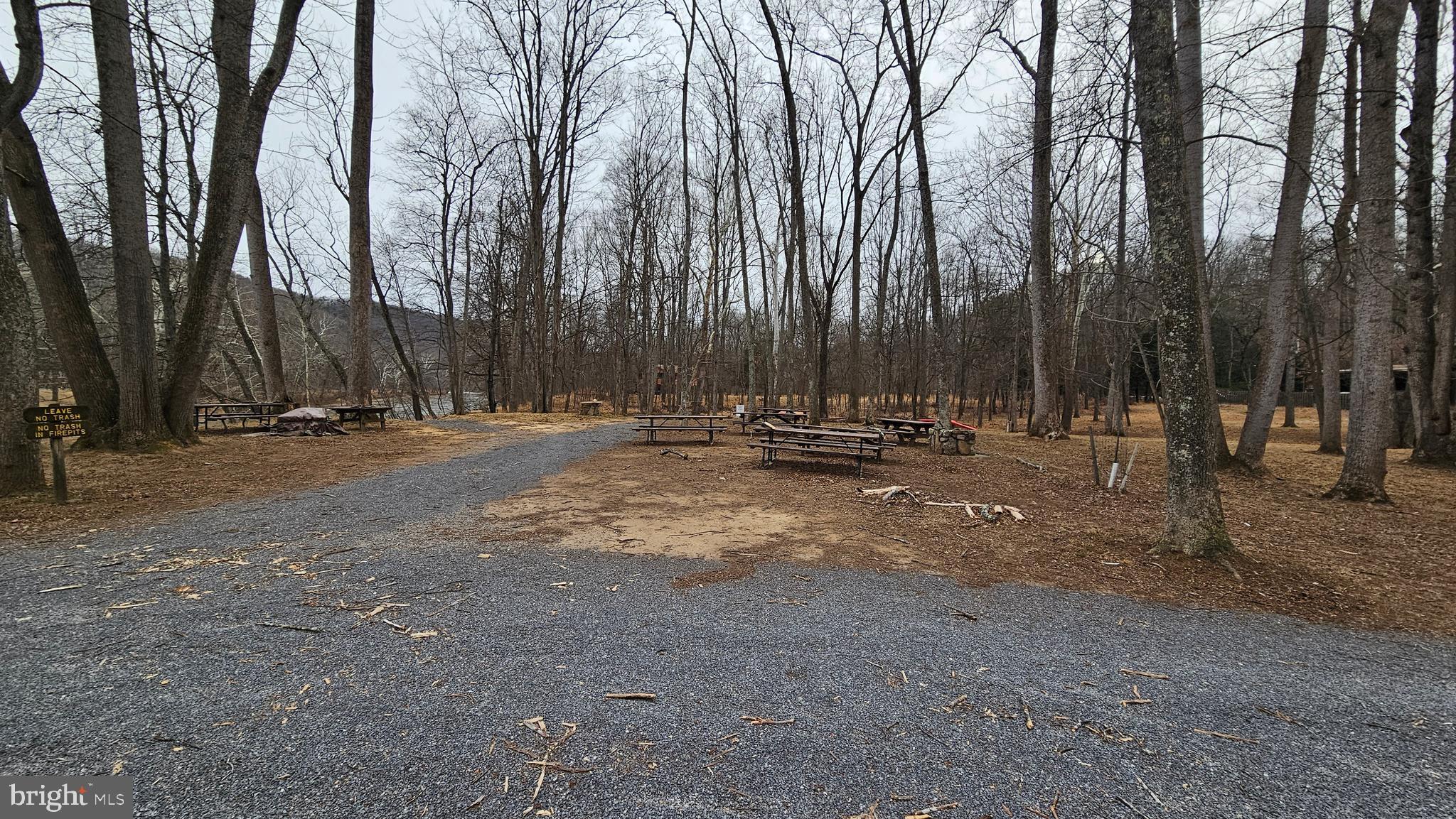 RIVER RIDGE - Residential