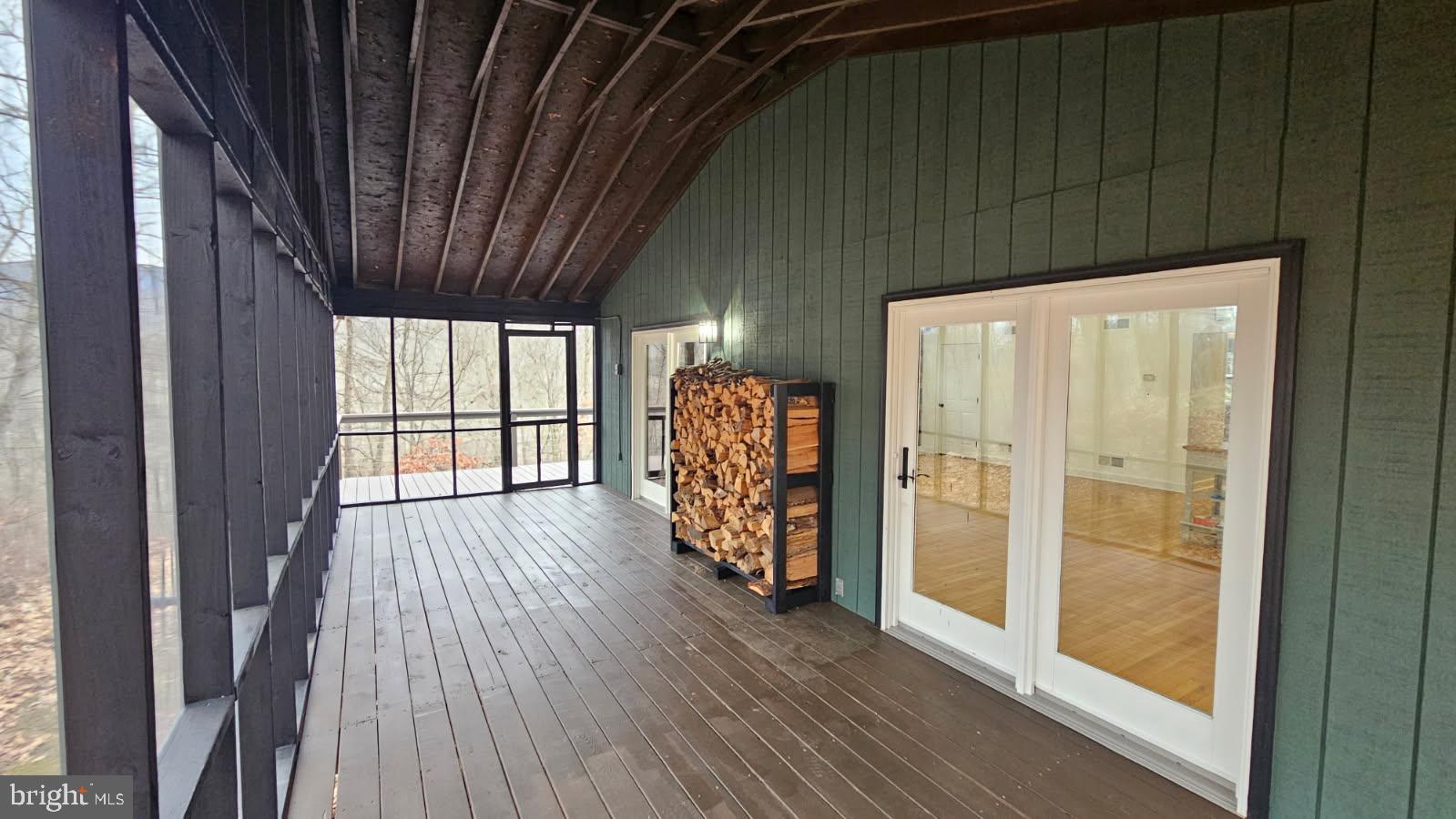 RIVER RIDGE - Residential