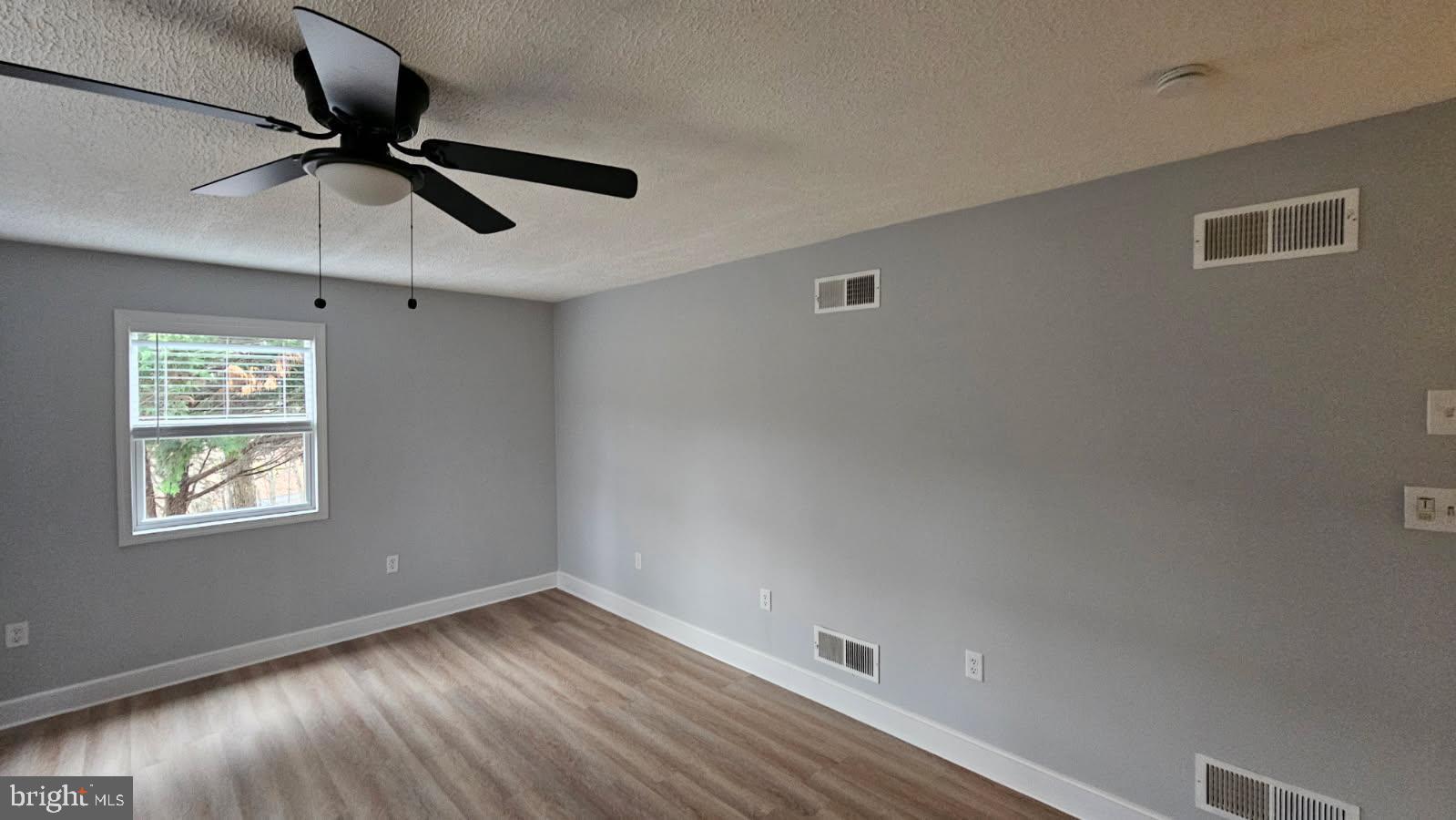 RIVER RIDGE - Residential