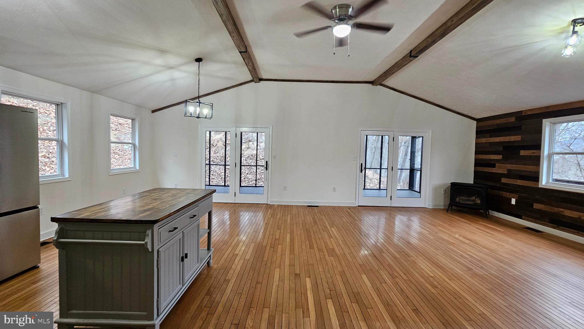 RIVER RIDGE - Residential