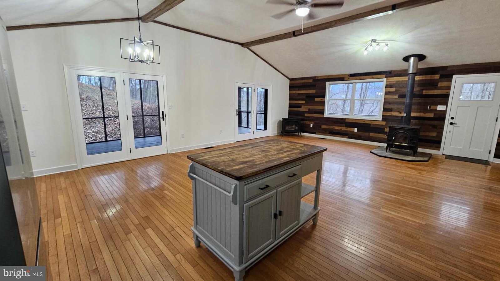 RIVER RIDGE - Residential