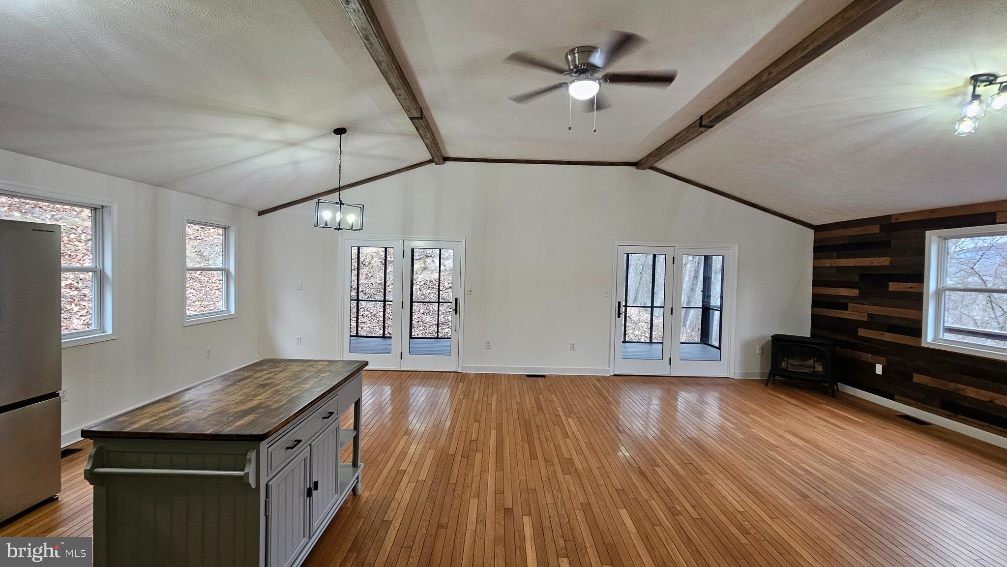 RIVER RIDGE - Residential