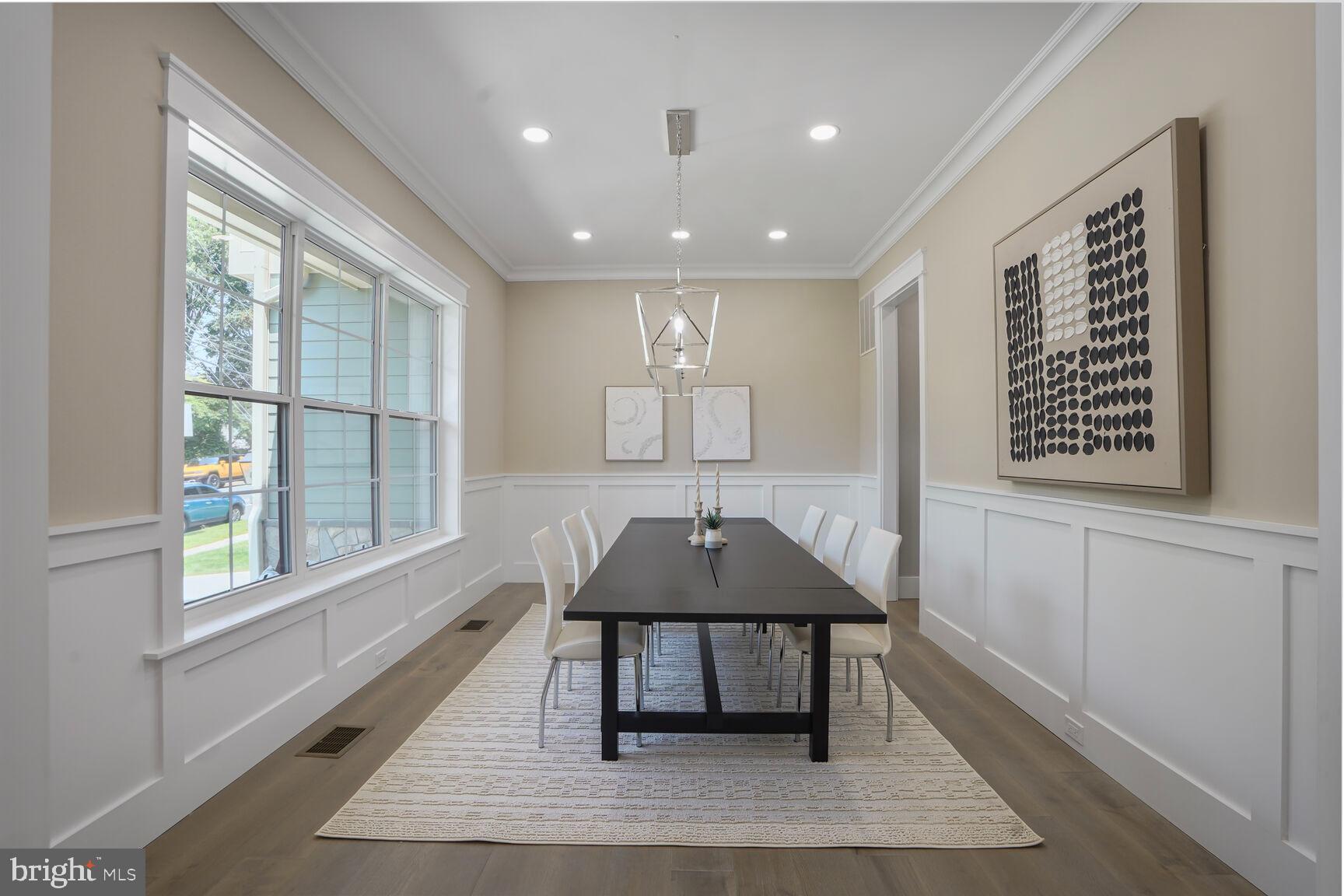 VIENNA WOODS - Residential