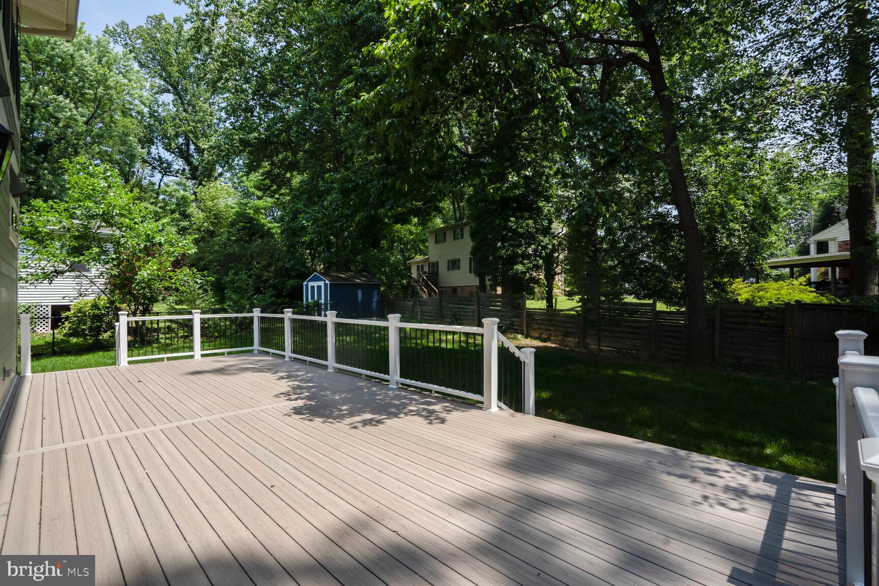 VIENNA WOODS - Residential