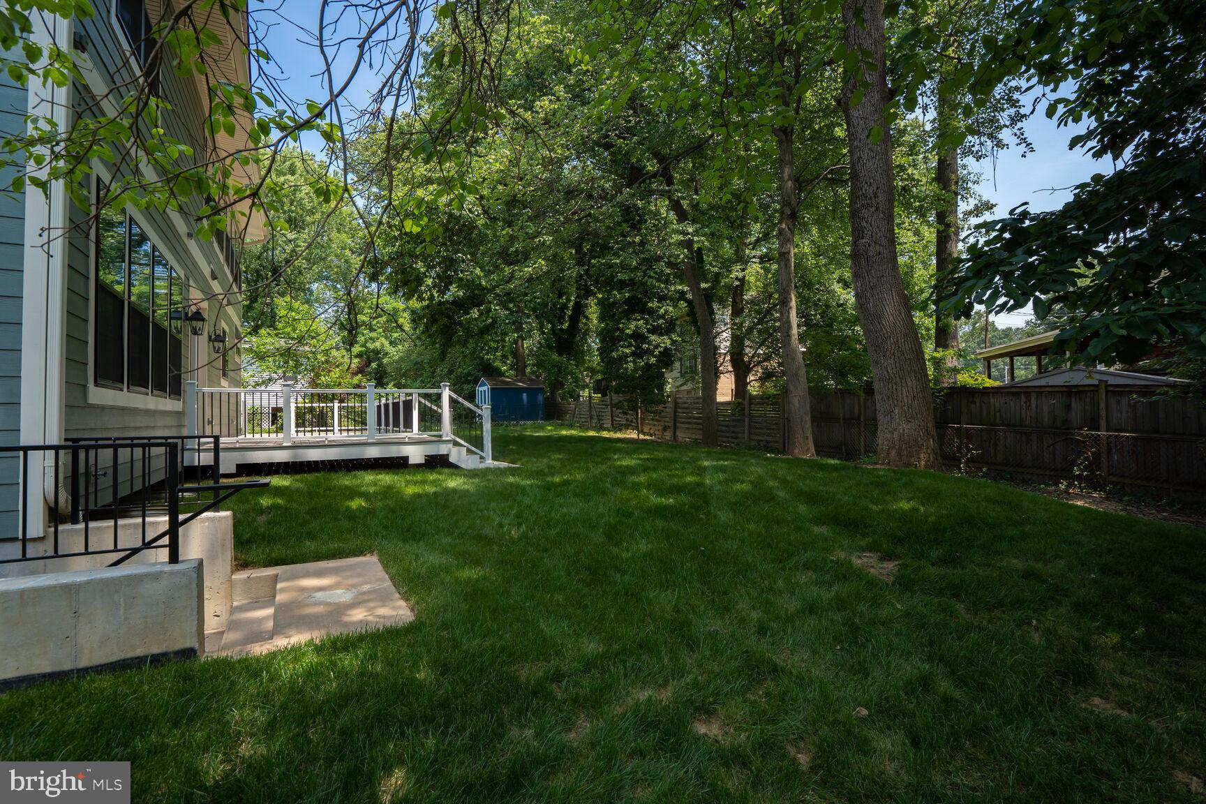 VIENNA WOODS - Residential