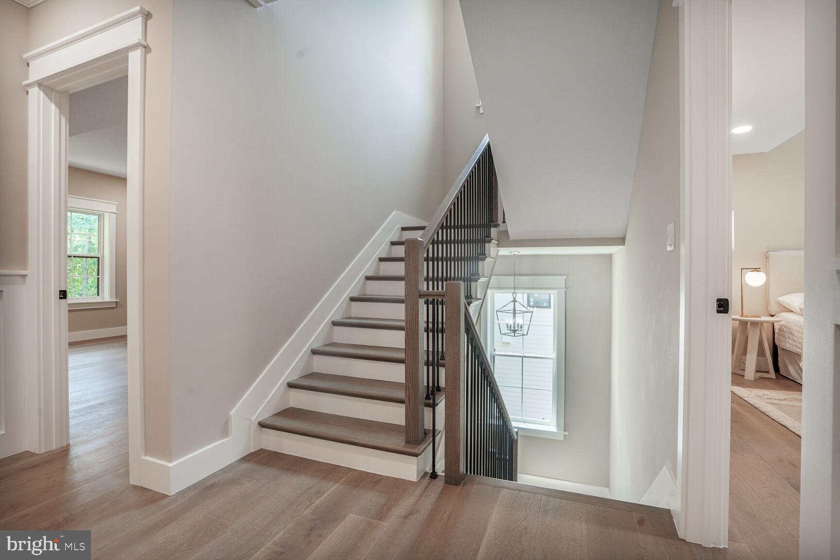 VIENNA WOODS - Residential