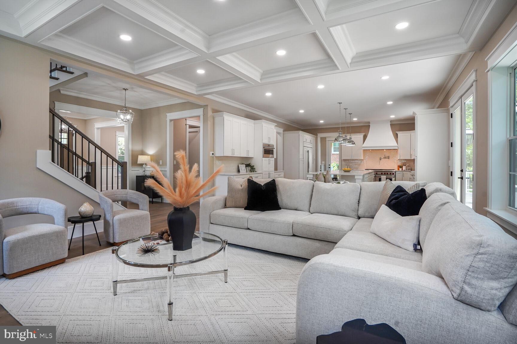 VIENNA WOODS - Residential