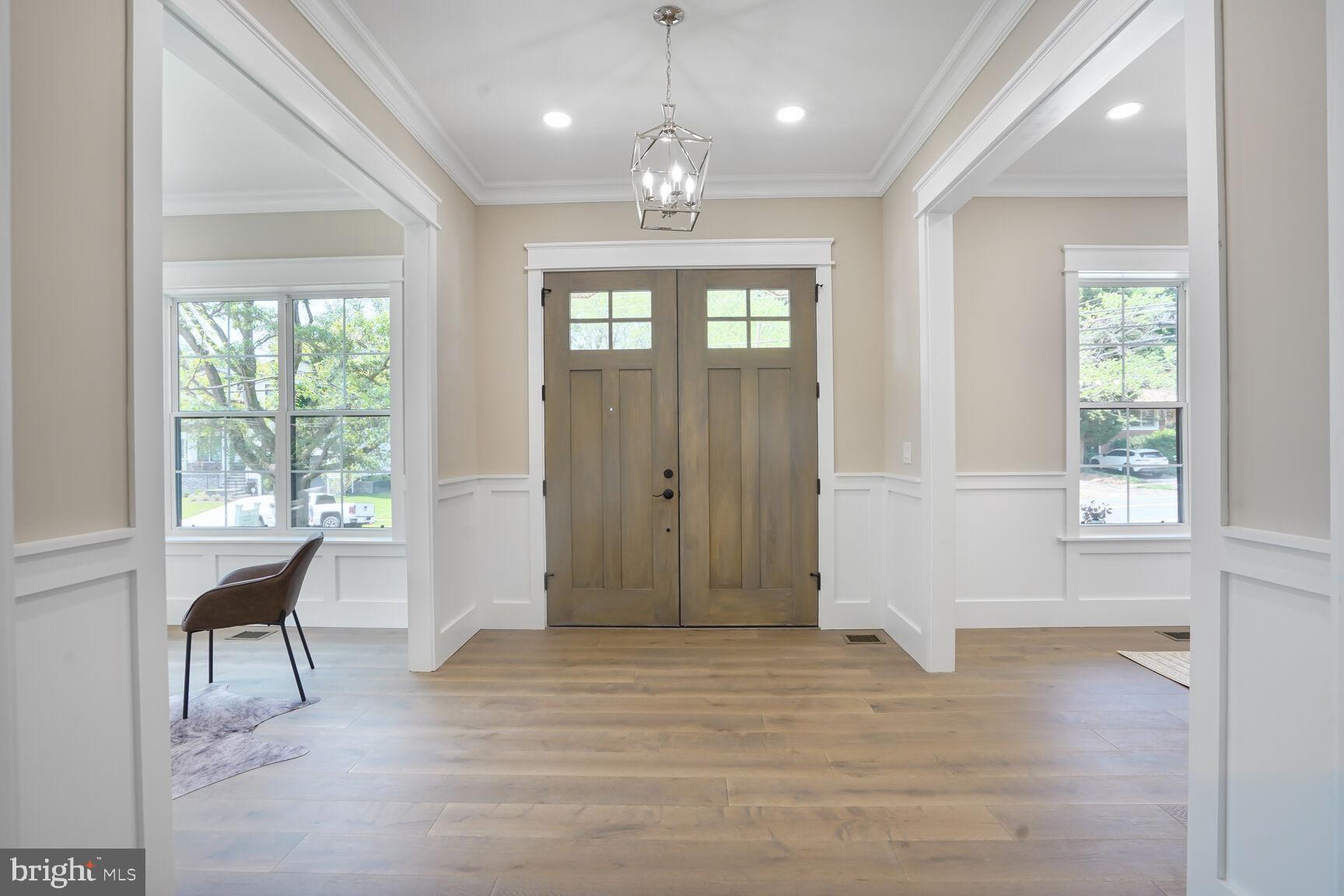 VIENNA WOODS - Residential