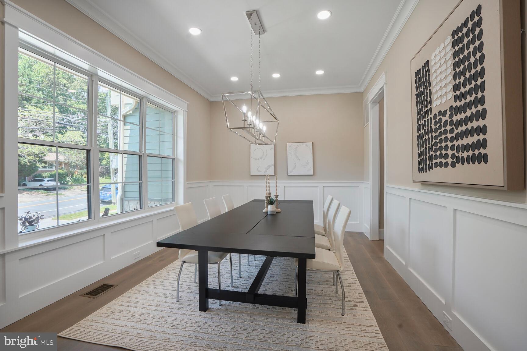 VIENNA WOODS - Residential