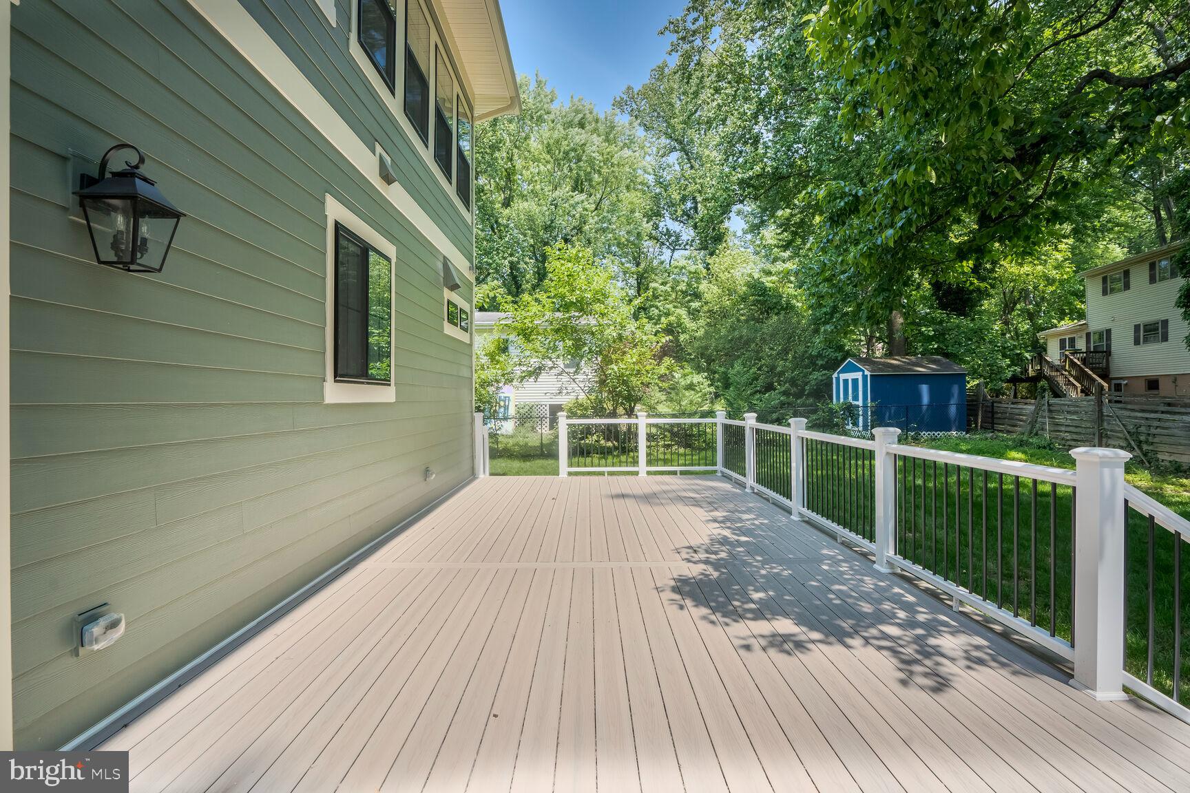 VIENNA WOODS - Residential