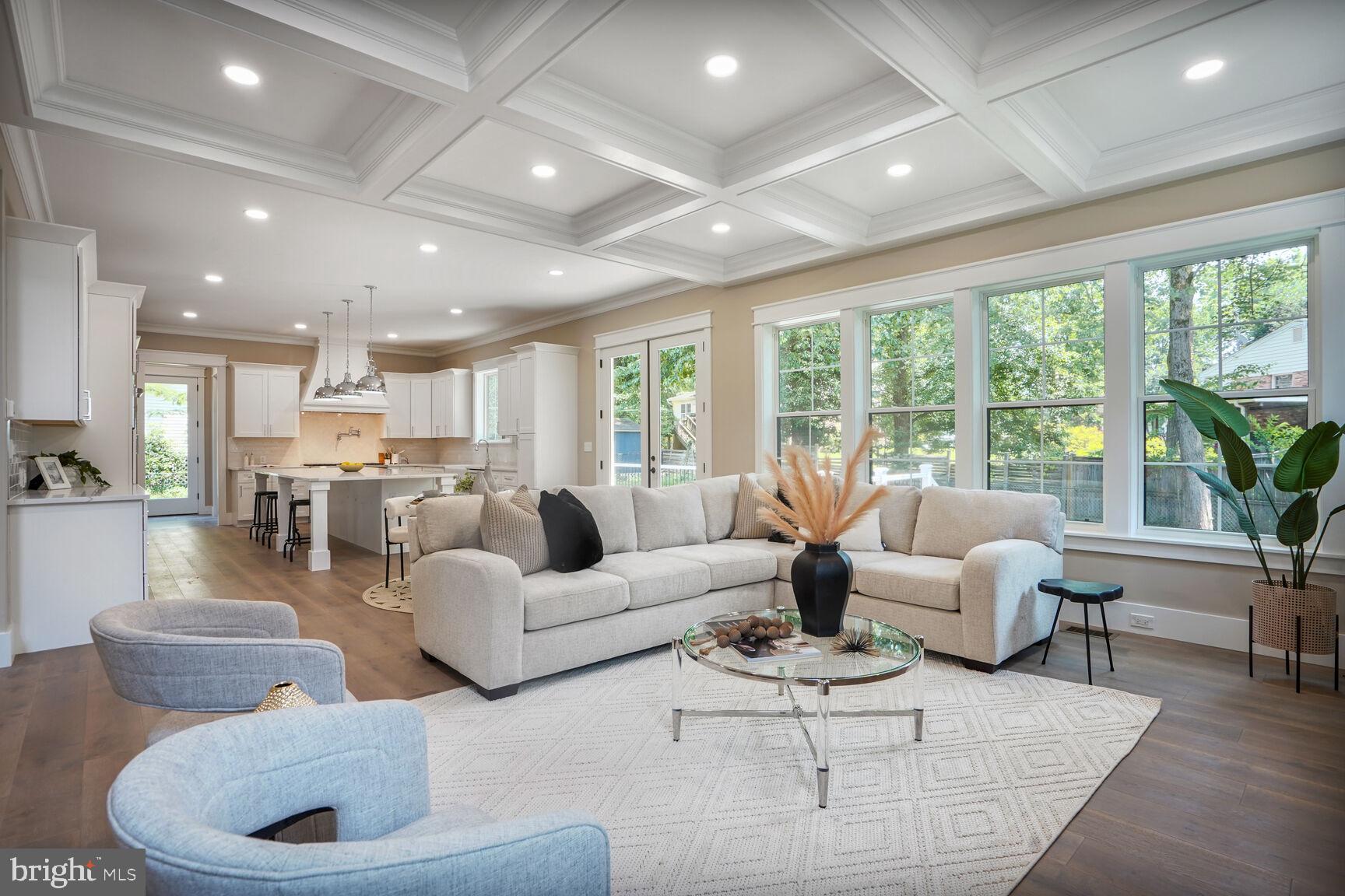 VIENNA WOODS - Residential