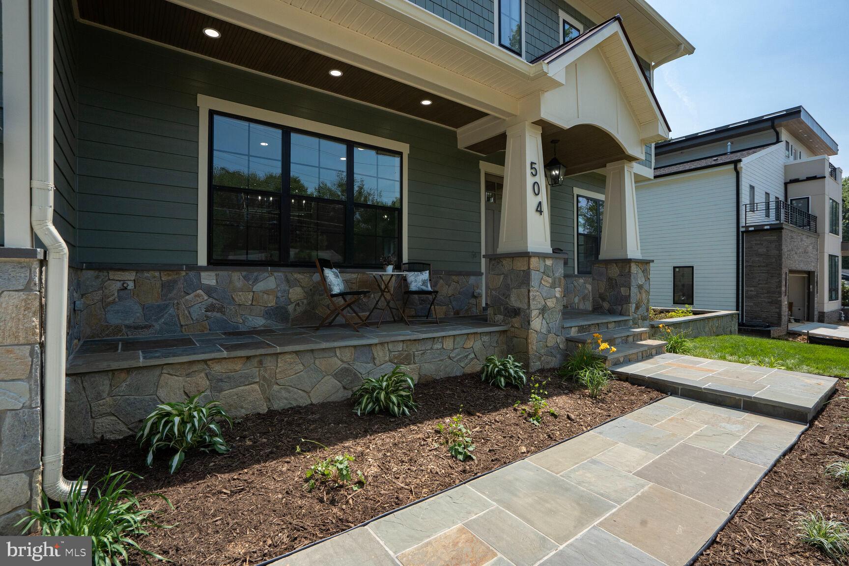 VIENNA WOODS - Residential