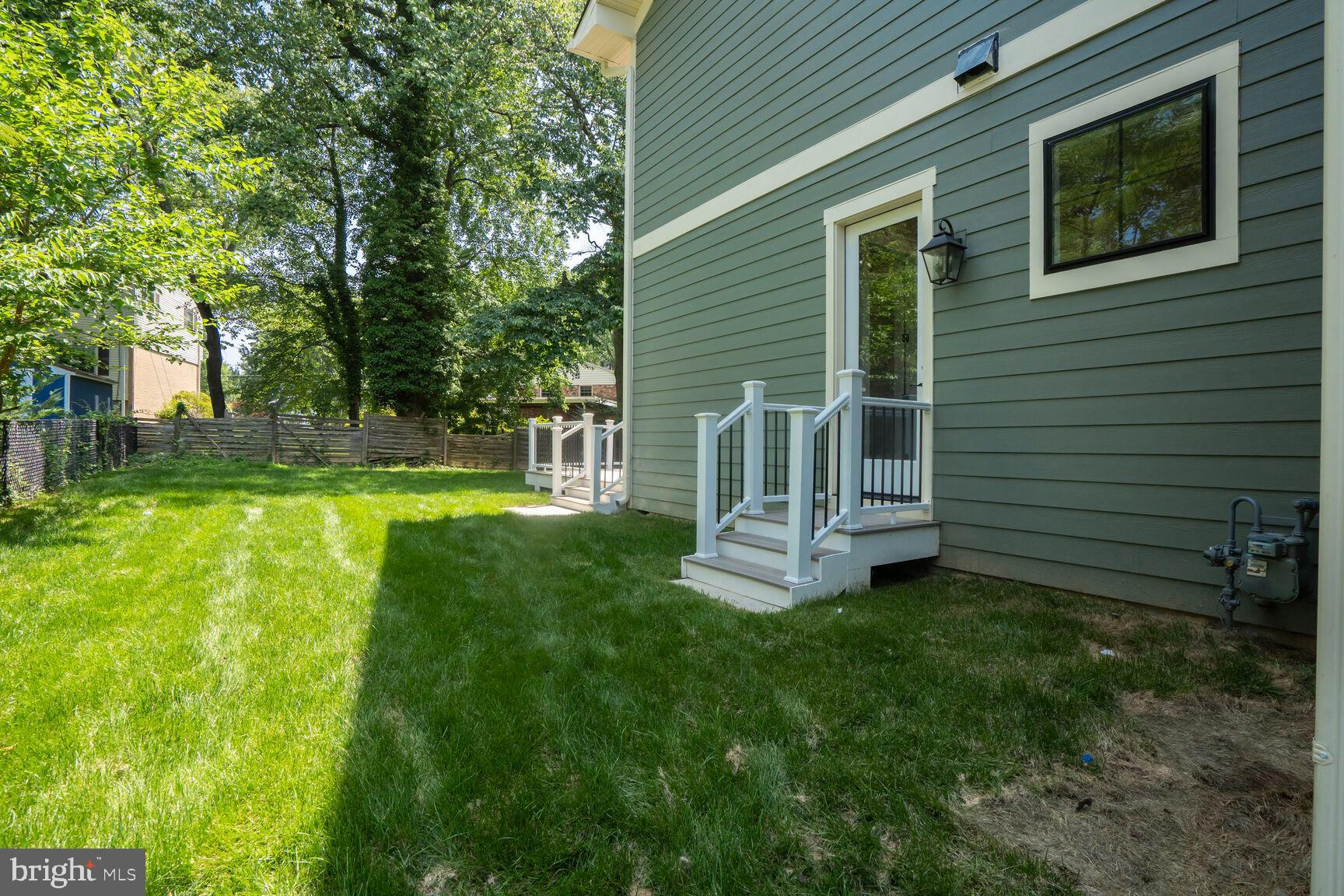 VIENNA WOODS - Residential