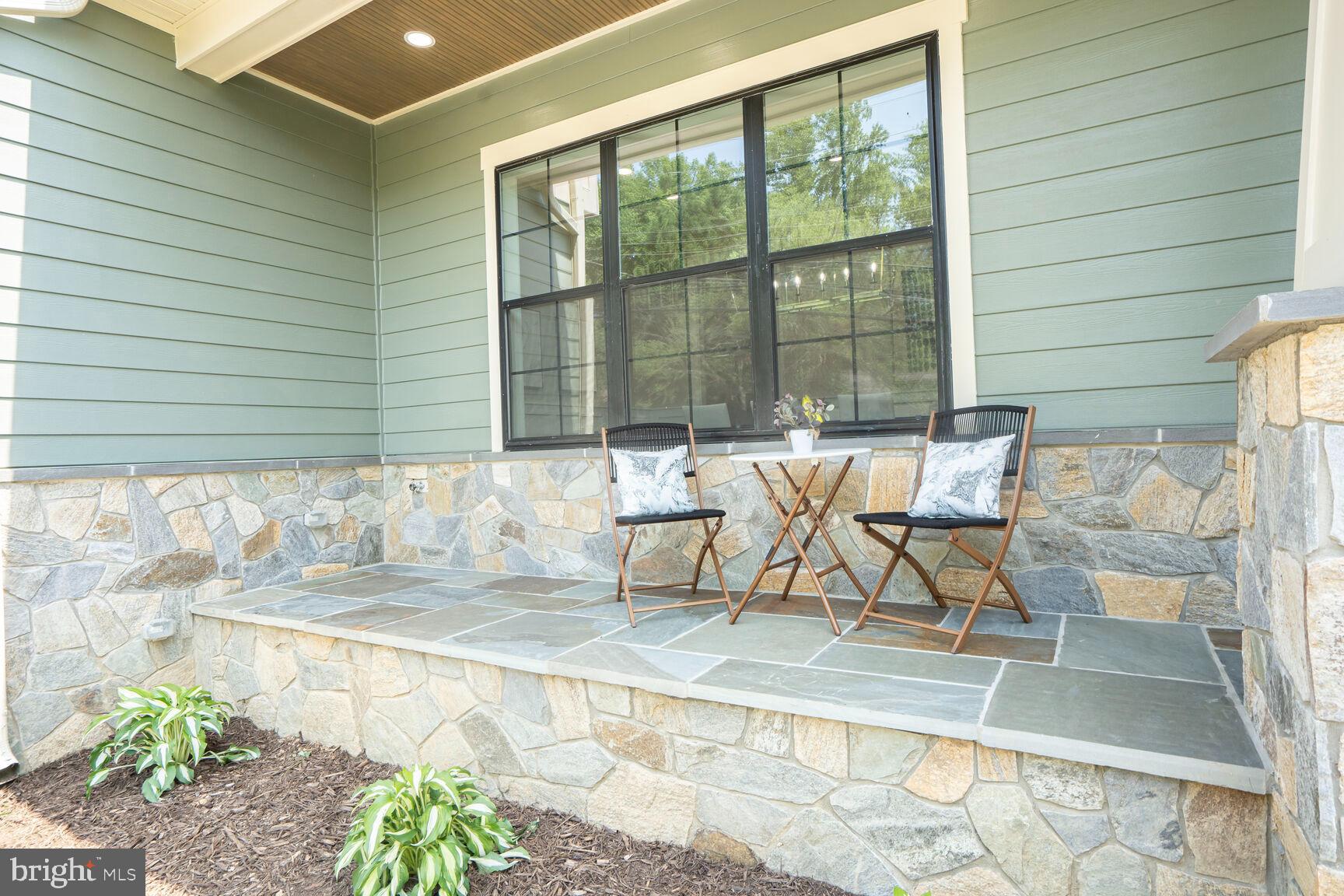 VIENNA WOODS - Residential