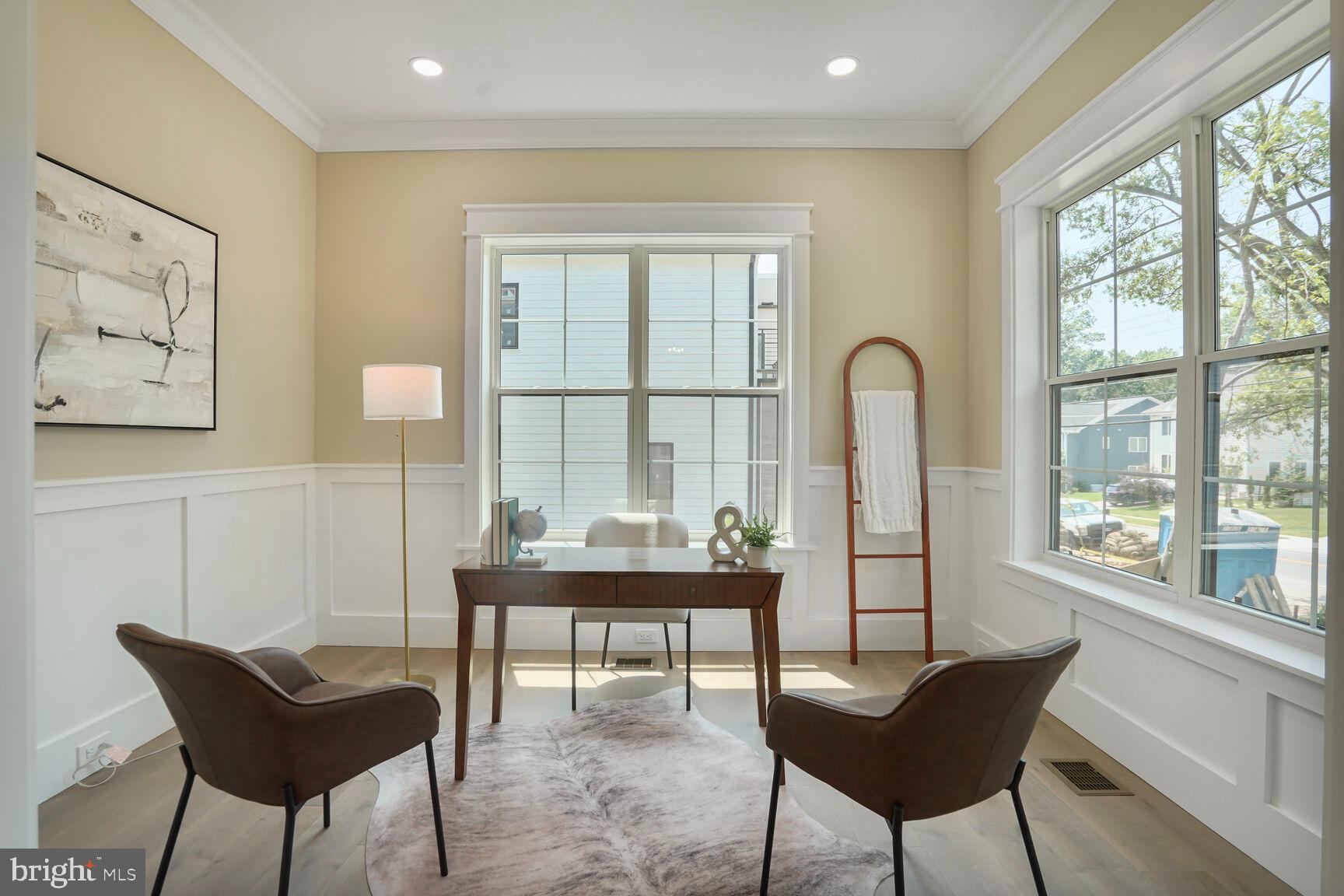 VIENNA WOODS - Residential