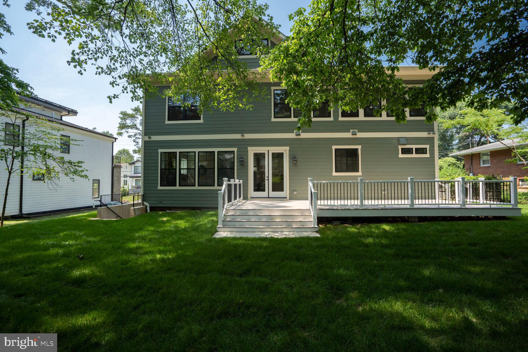 VIENNA WOODS - Residential