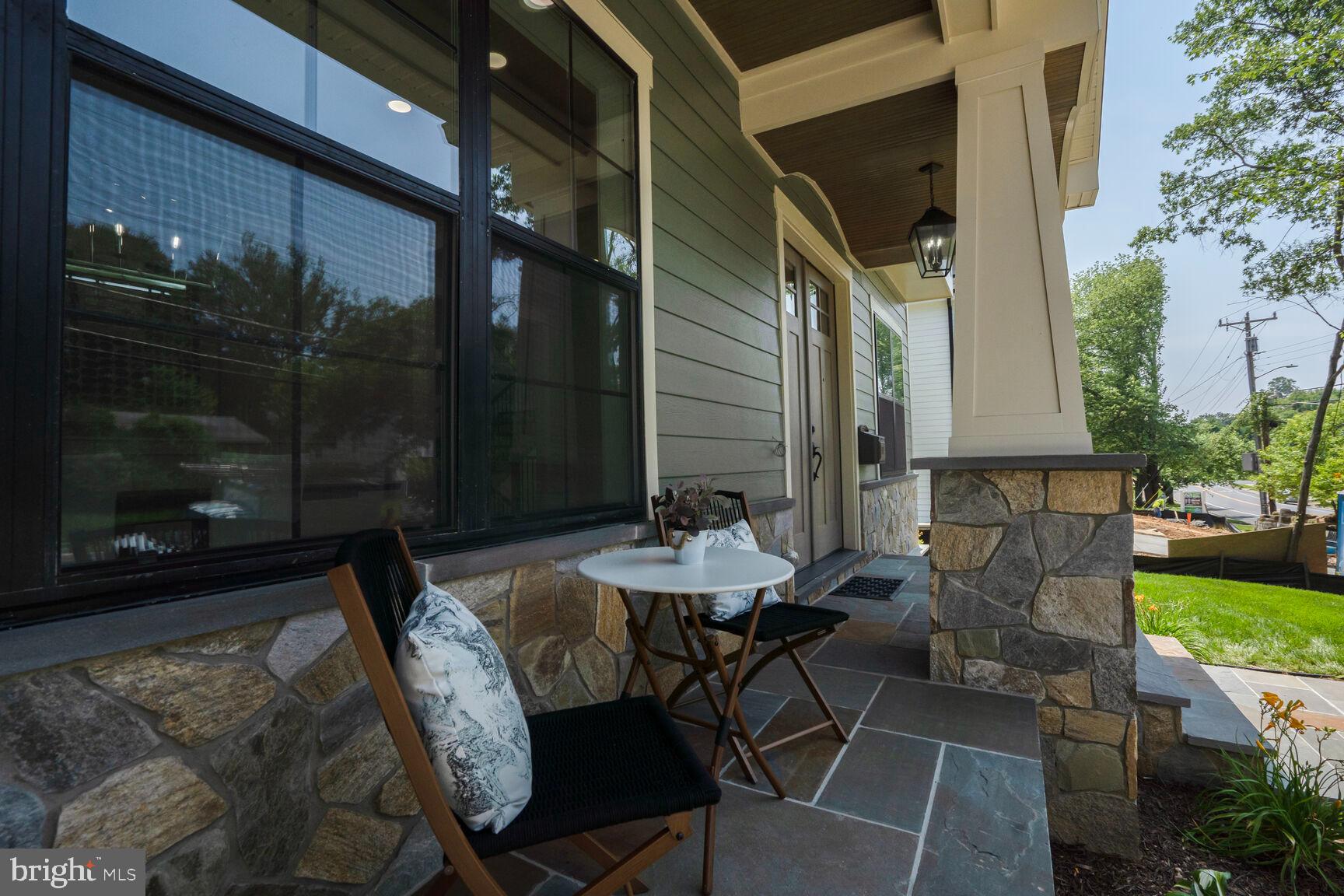 VIENNA WOODS - Residential