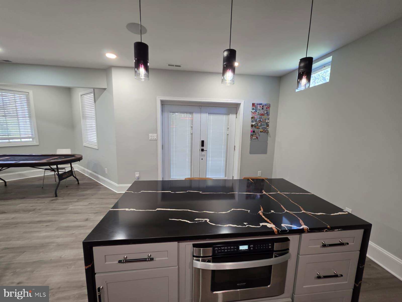 LOUDOUN VALLEY ESTATES - Residential