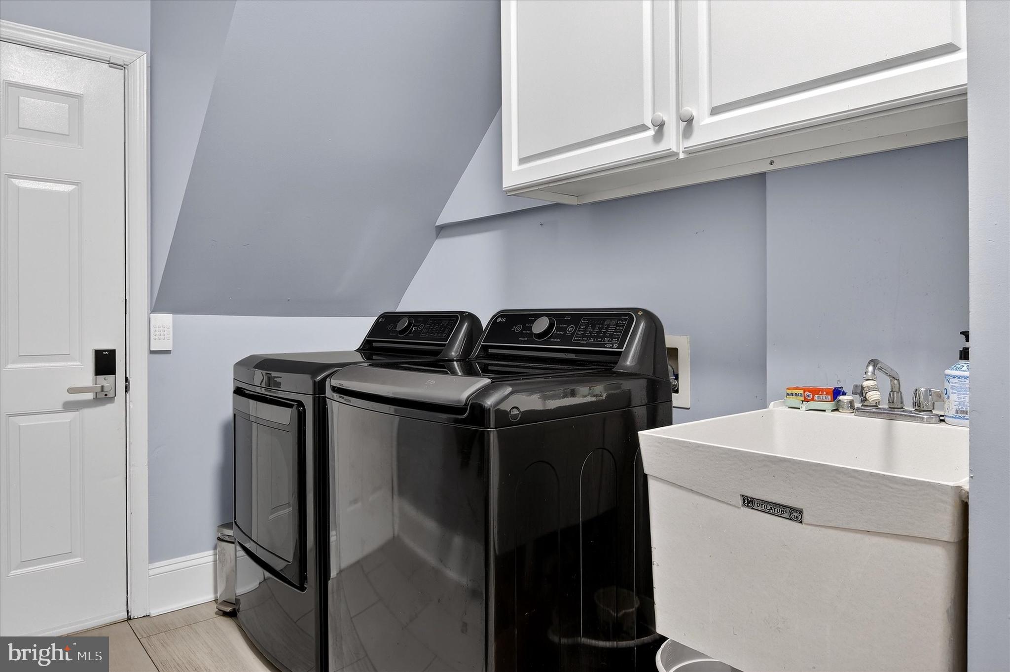 LOUDOUN VALLEY ESTATES - Residential