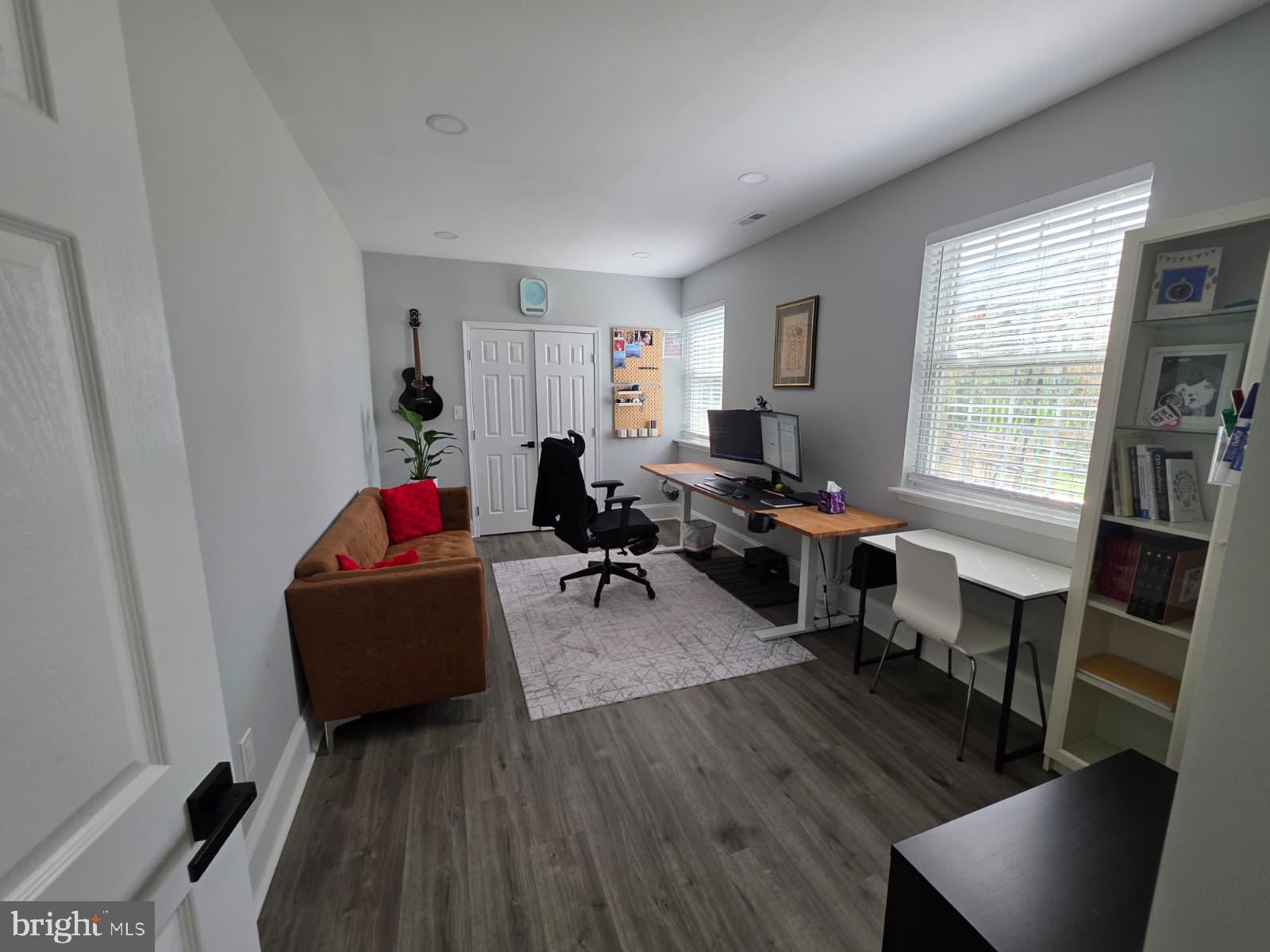 LOUDOUN VALLEY ESTATES - Residential