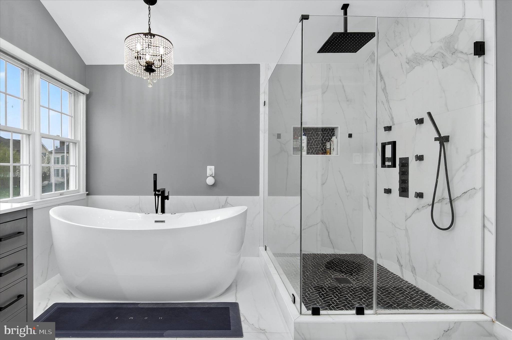 LOUDOUN VALLEY ESTATES - Residential