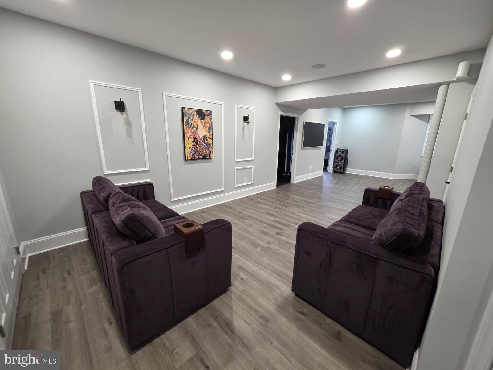 LOUDOUN VALLEY ESTATES - Residential