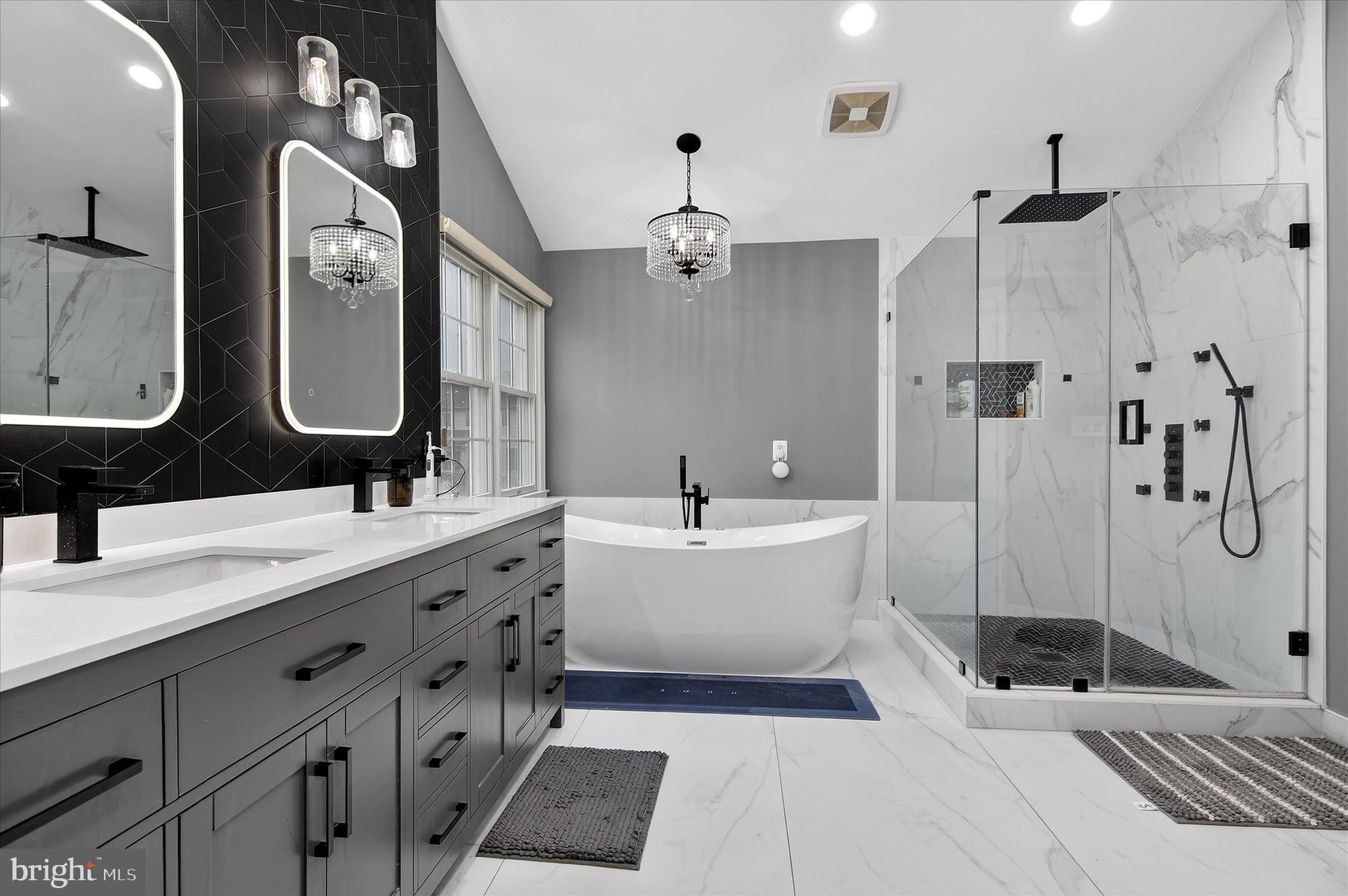 LOUDOUN VALLEY ESTATES - Residential