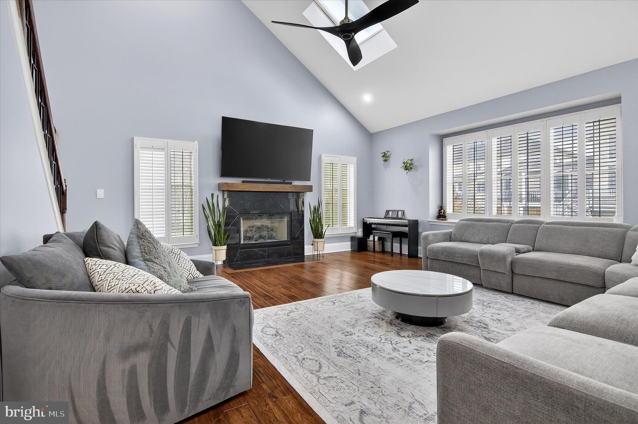 LOUDOUN VALLEY ESTATES - Residential