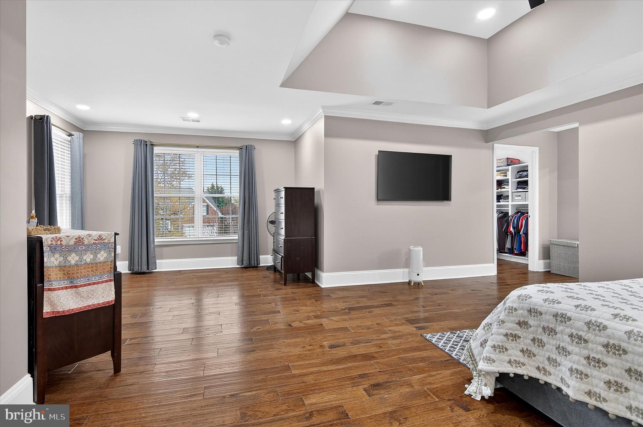 LOUDOUN VALLEY ESTATES - Residential