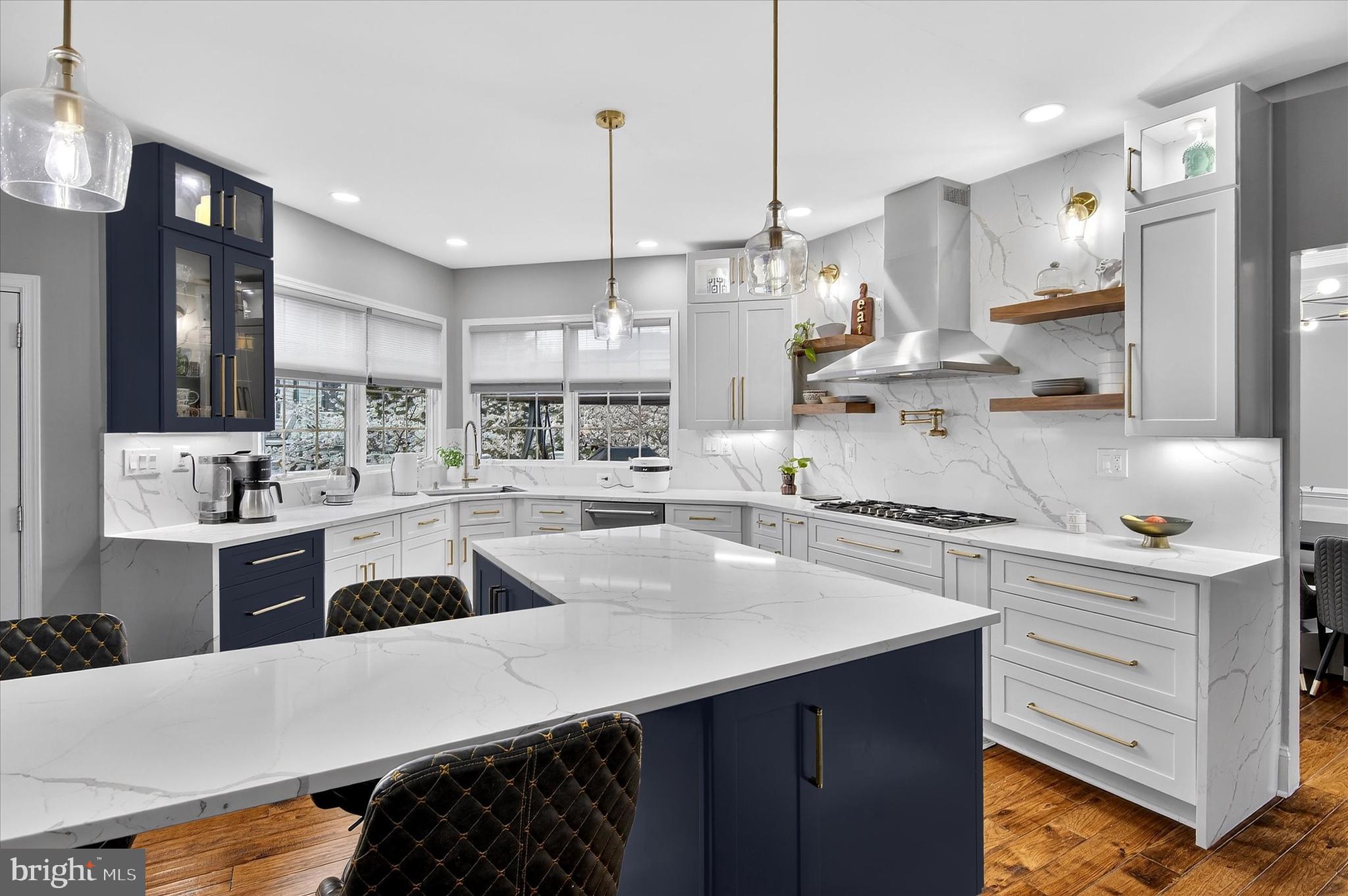 LOUDOUN VALLEY ESTATES - Residential