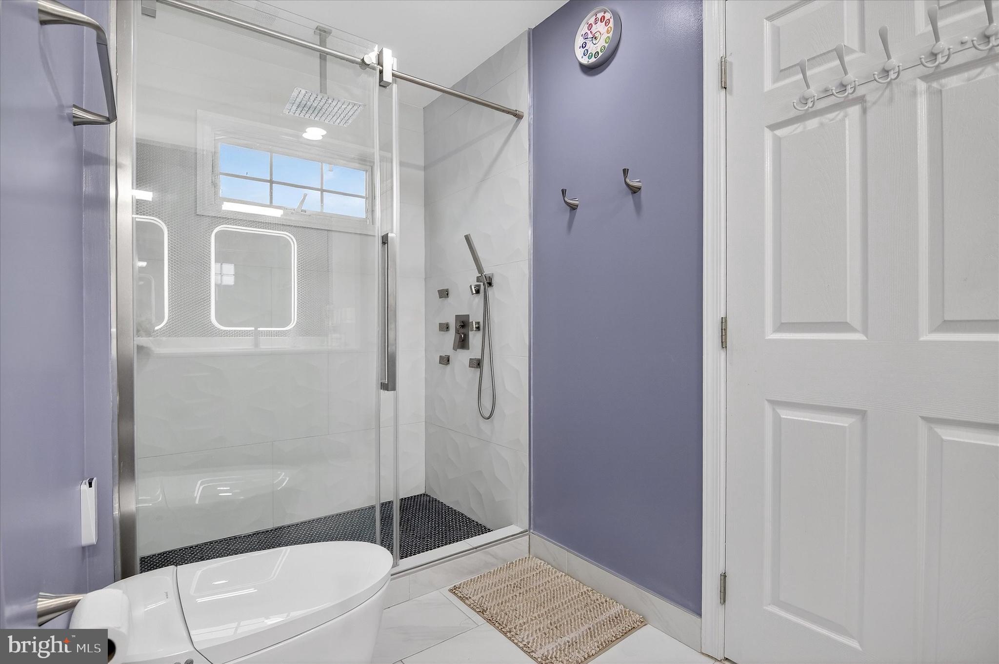 LOUDOUN VALLEY ESTATES - Residential