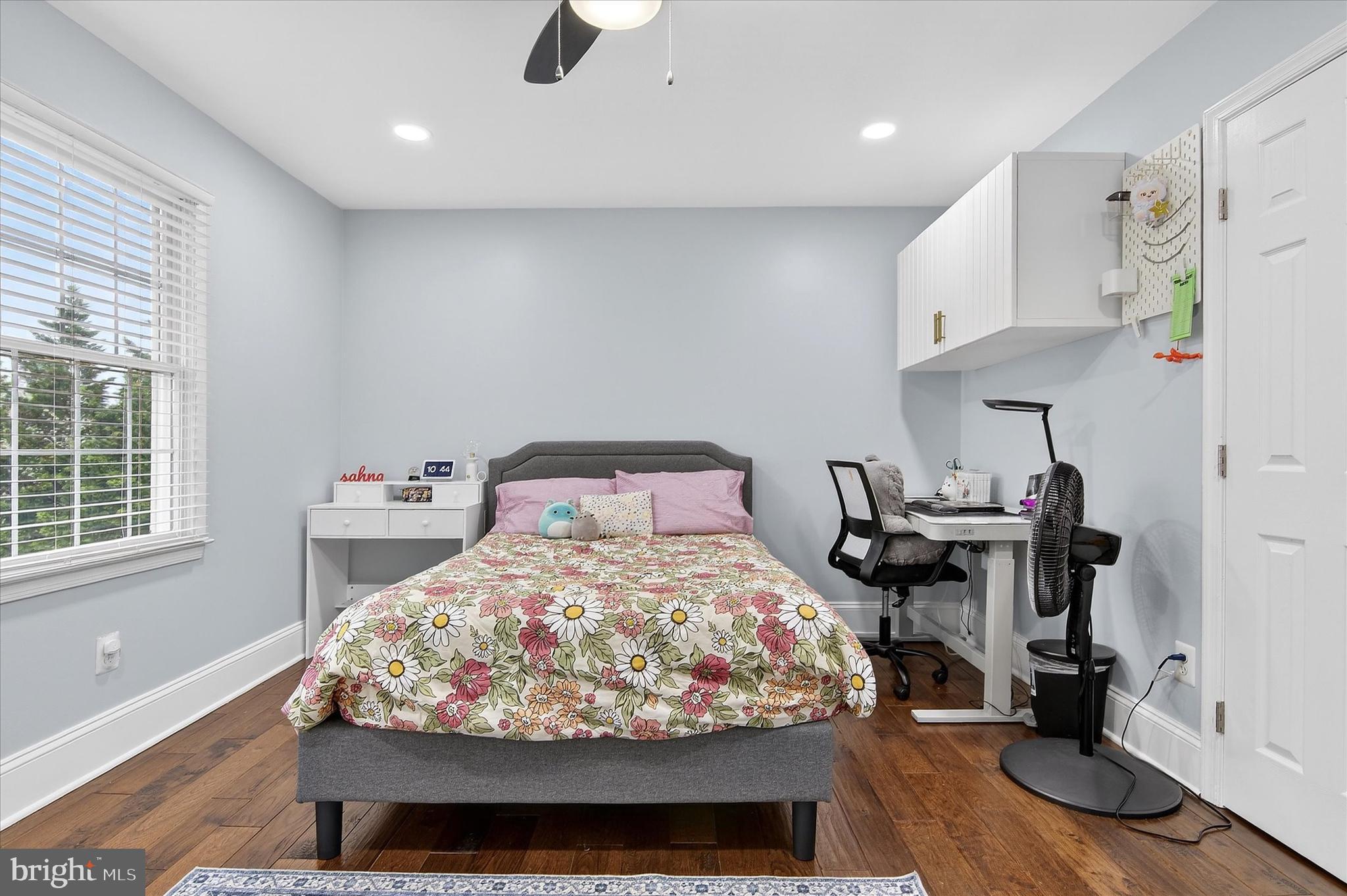 LOUDOUN VALLEY ESTATES - Residential