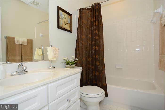 THE FOREST AT SOUTHRUN - Residential