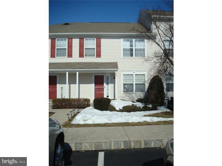 Bright and airy Bradford Greene condo. 2 bedroom, 1-1/2 baths, full basement, new carpet throughout, hardwood floors, and lots of light. Neutral kitchen has ceramic tile floors, dishwasher, gas range and stainless steel refrigerator. Master bedroom with huge walk-in closet plus additional closets and storage space. Won't last - call today!