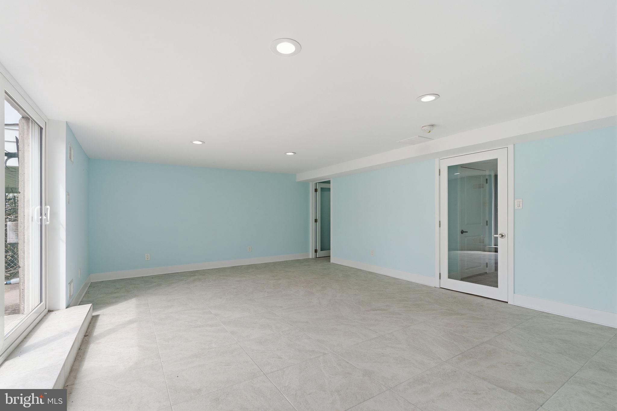 BUSTLETON - Residential