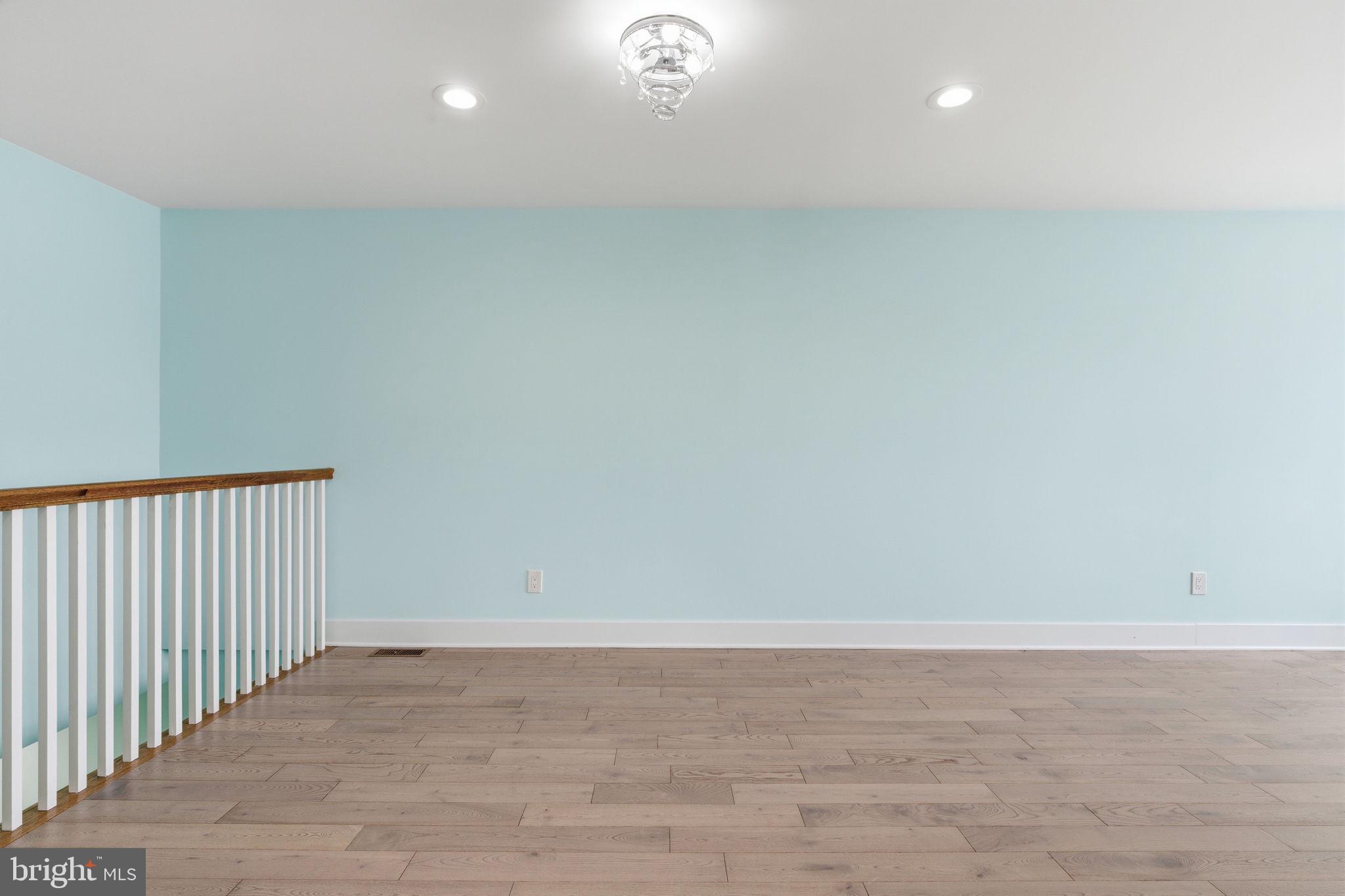 BUSTLETON - Residential