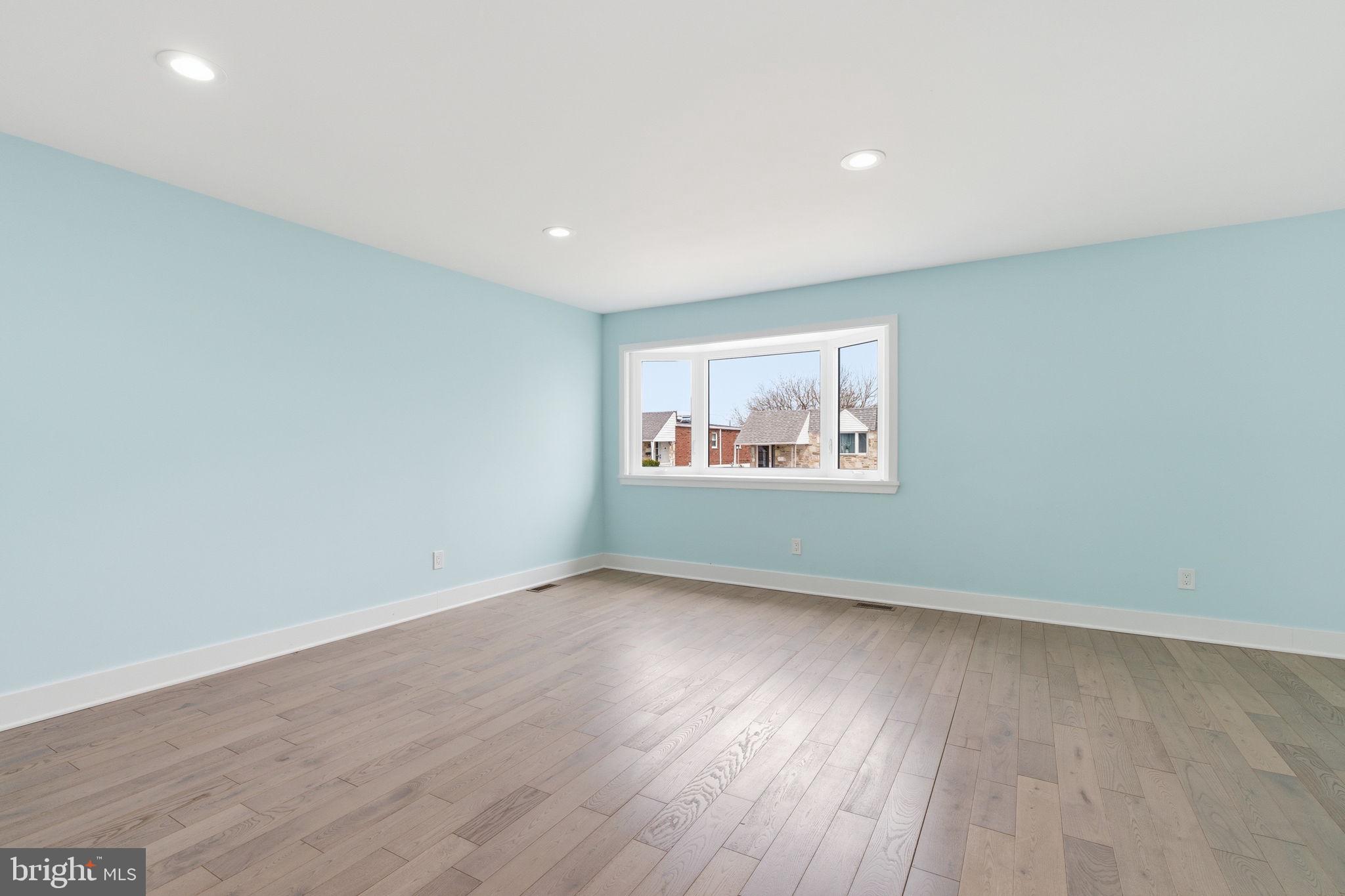 BUSTLETON - Residential