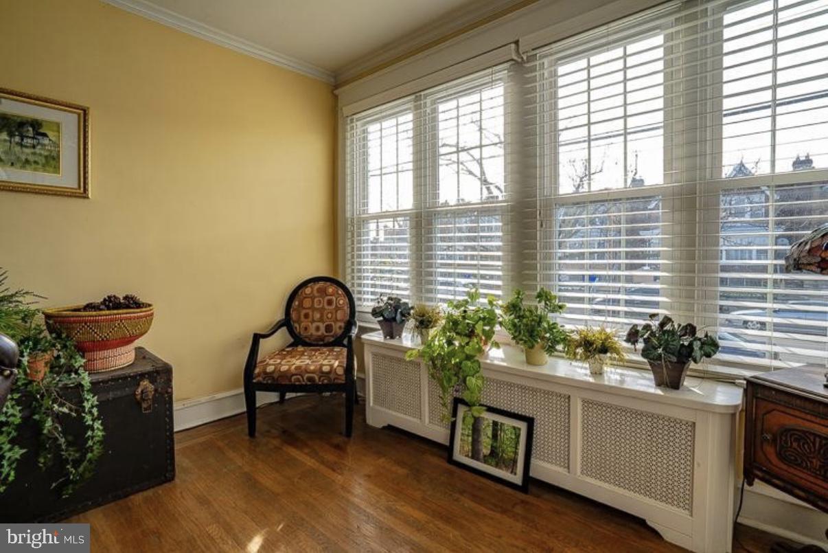 MAYFAIR (WEST) - Residential