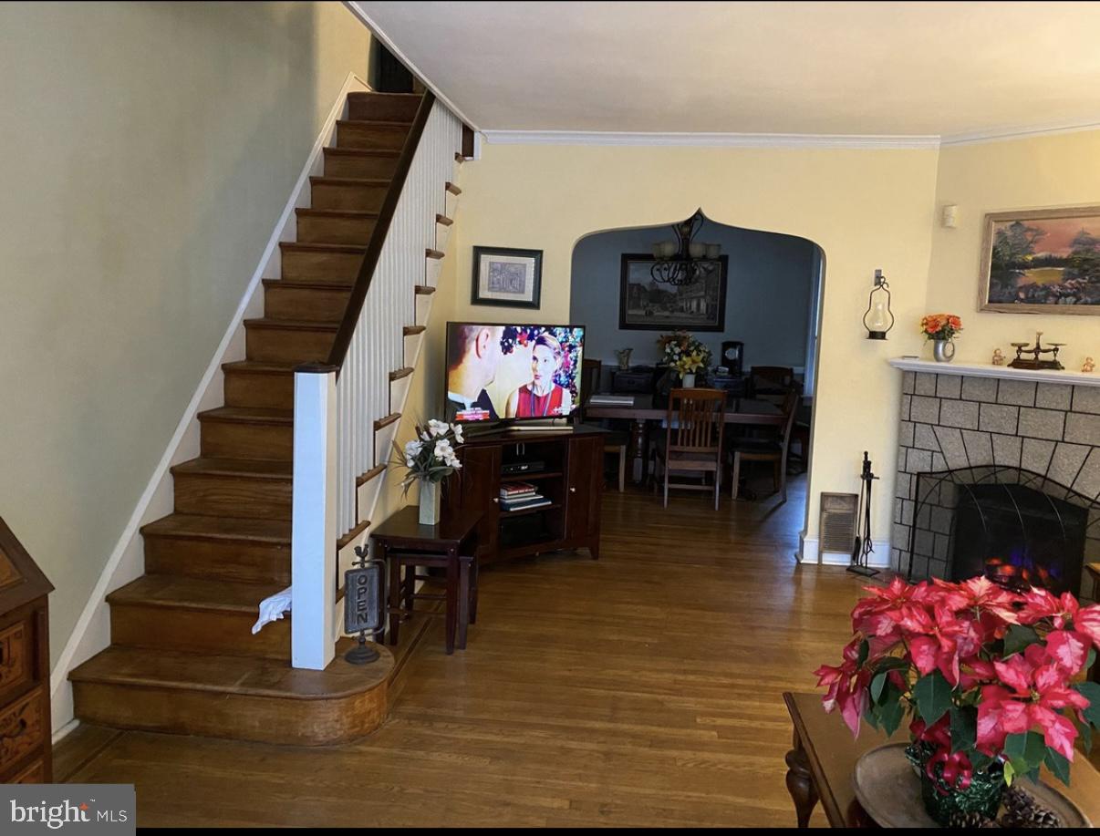 MAYFAIR (WEST) - Residential